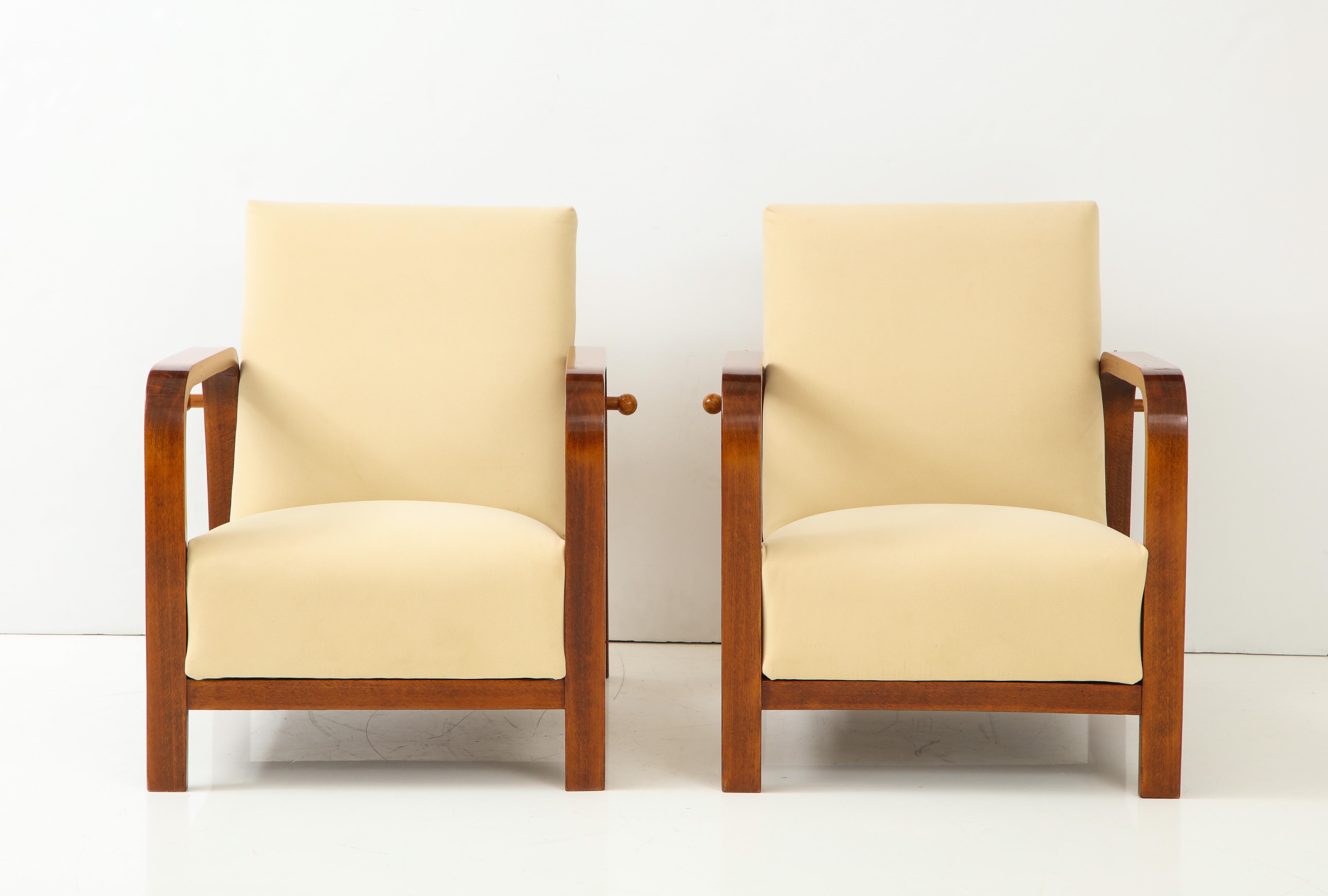 Pair of Italian 1930s Palisander Wood Adjustable Armchairs In Excellent Condition In New York, NY
