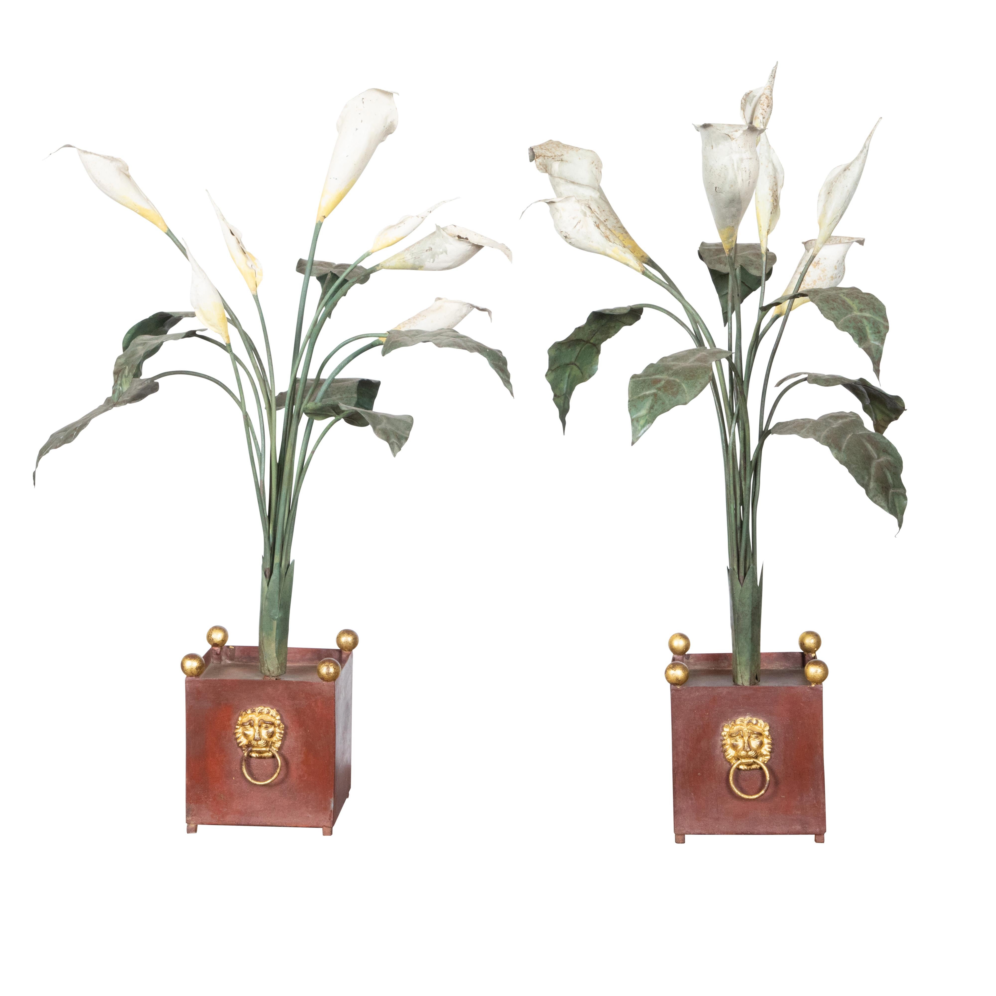 20th Century Pair of Italian 1930s Tôle Calla Lillies Sculptures in Red and Gold Containers For Sale