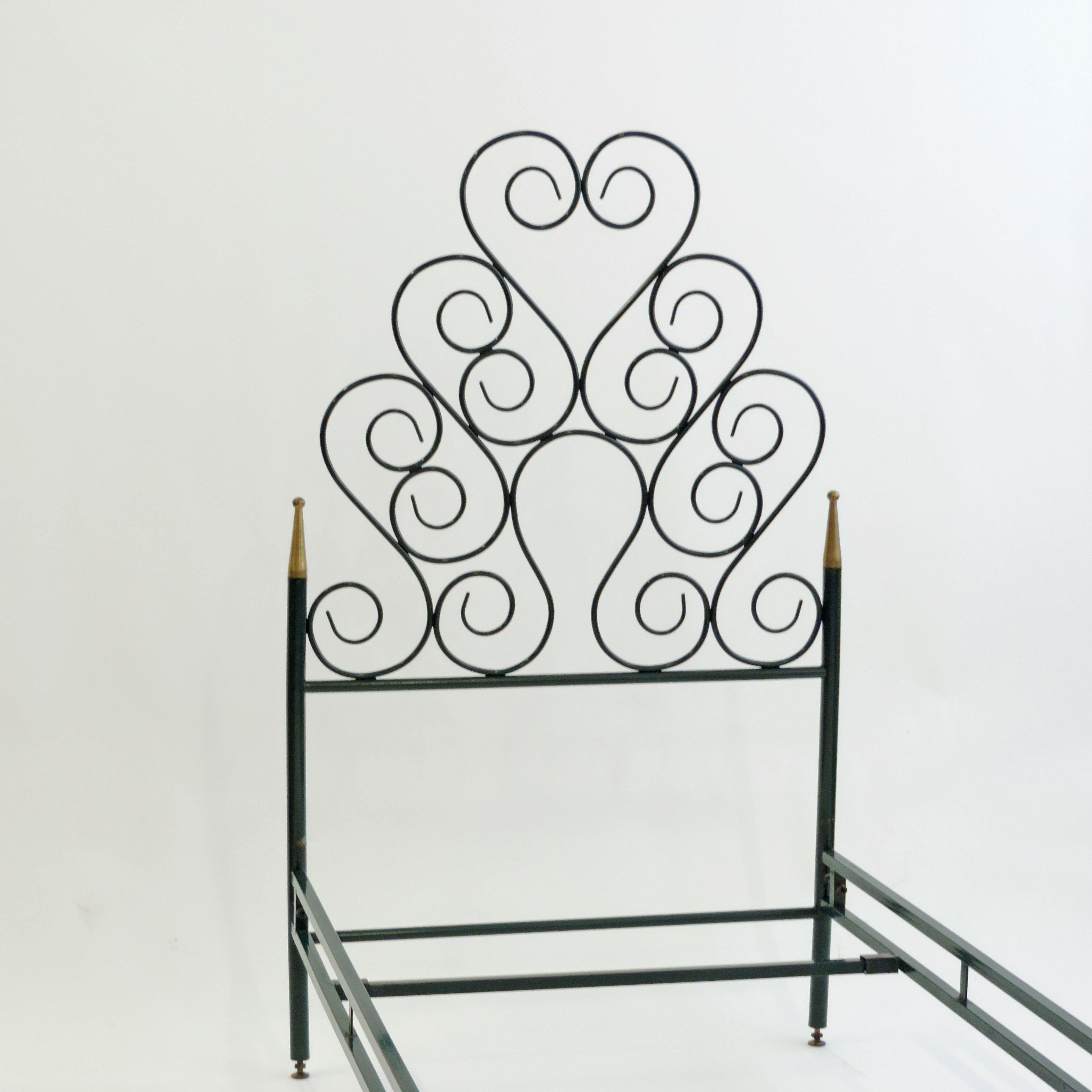 Lacquered Pair of Italian 1950s Metal Beds For Sale