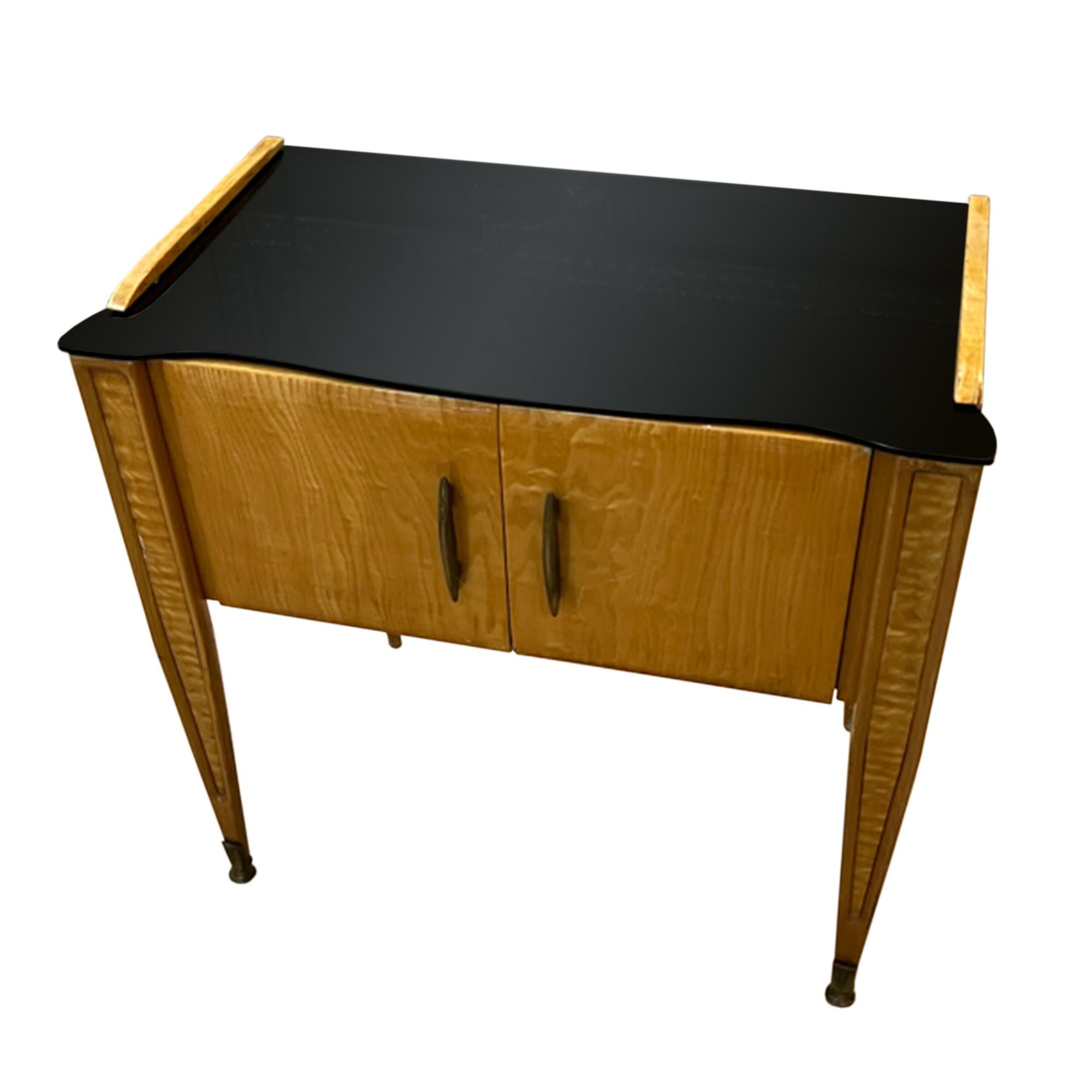 Hand-Crafted Pair of Italian 1950s Nightstands With Black Glass Tops For Sale