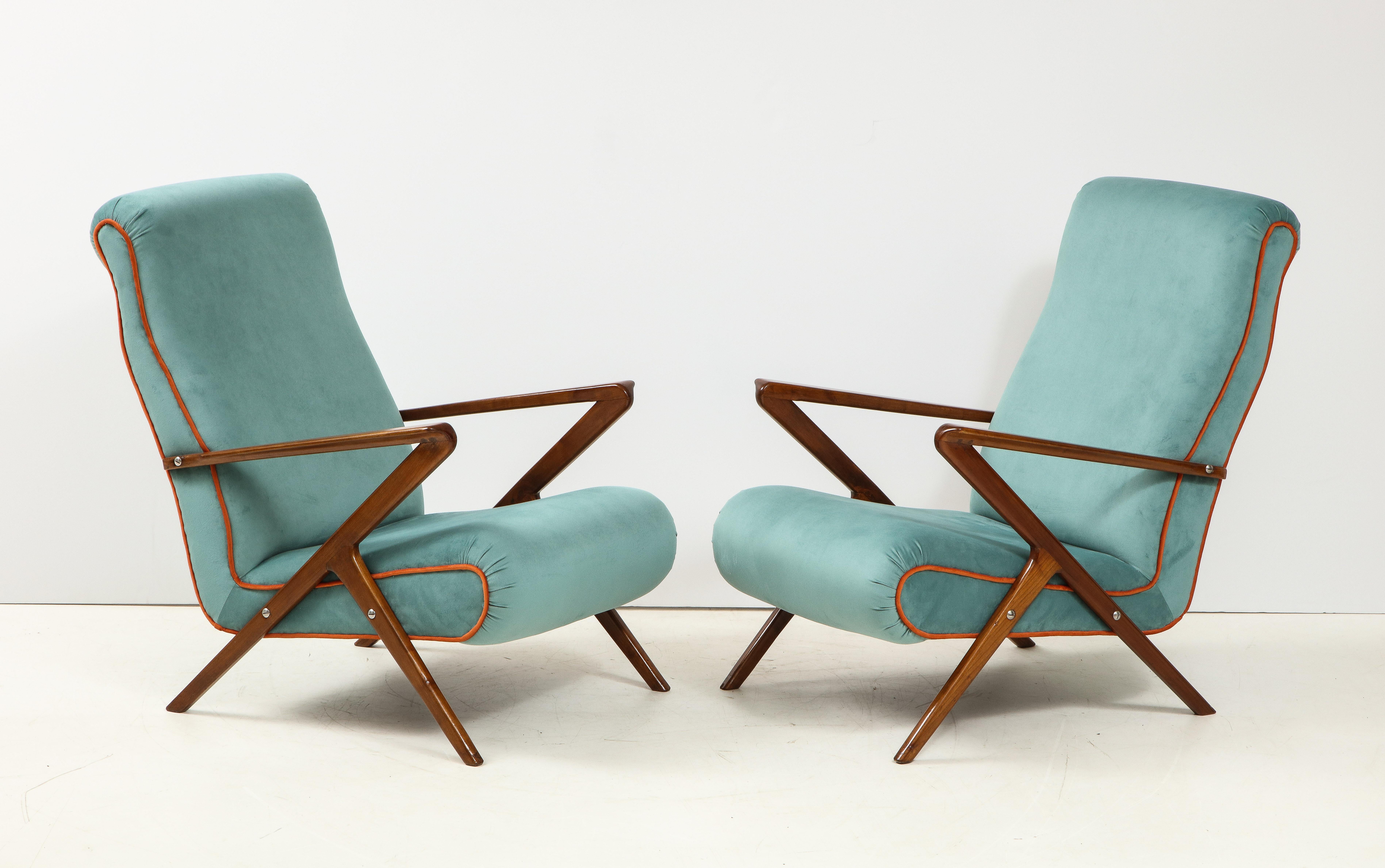 Pair of Italian 1950s Sculptural Walnut Upholstered Armchairs or Lounge Chairs 4
