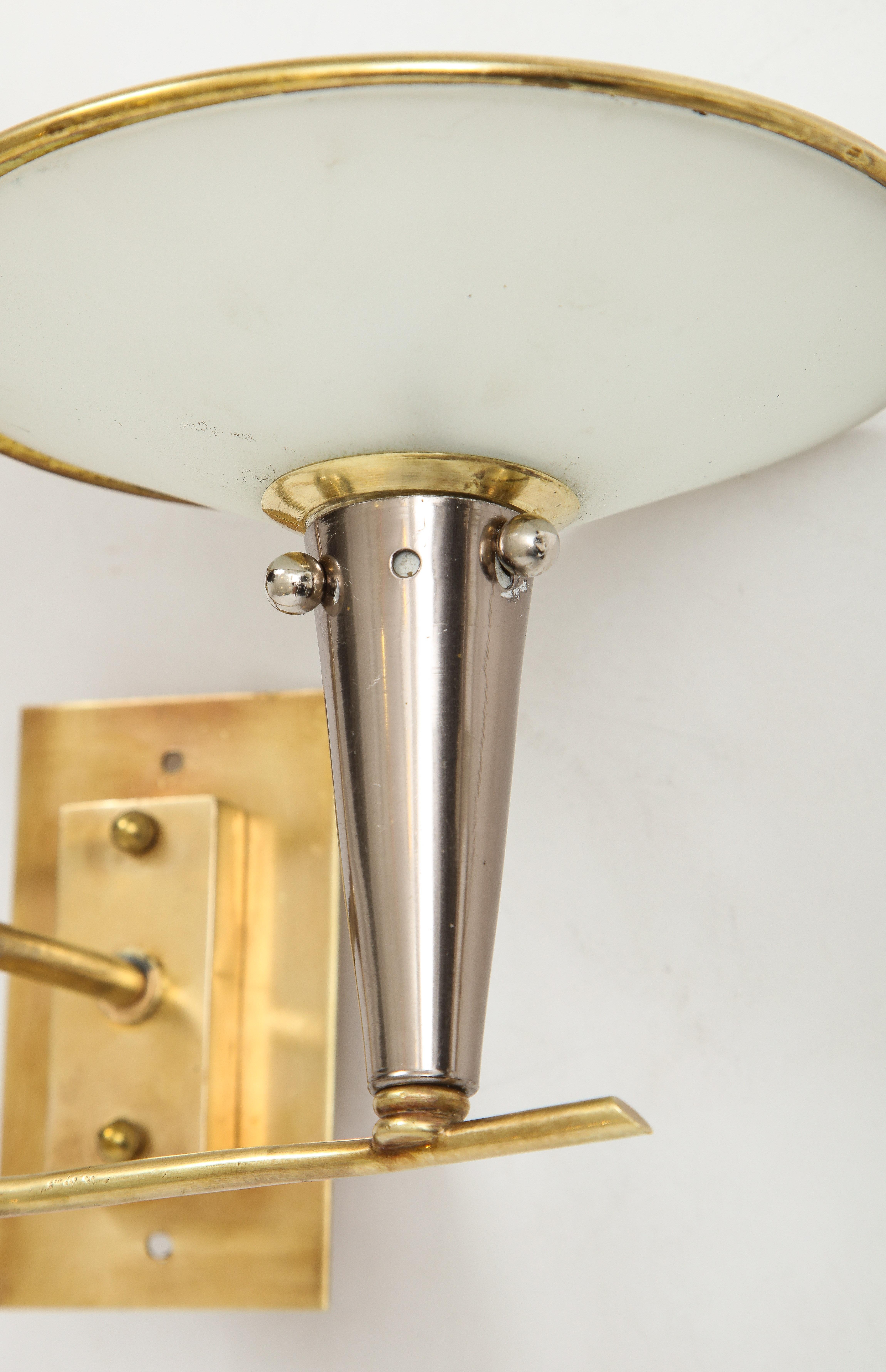 Pair of Italian 1950s Wall Sconces with Glass Shades For Sale 4