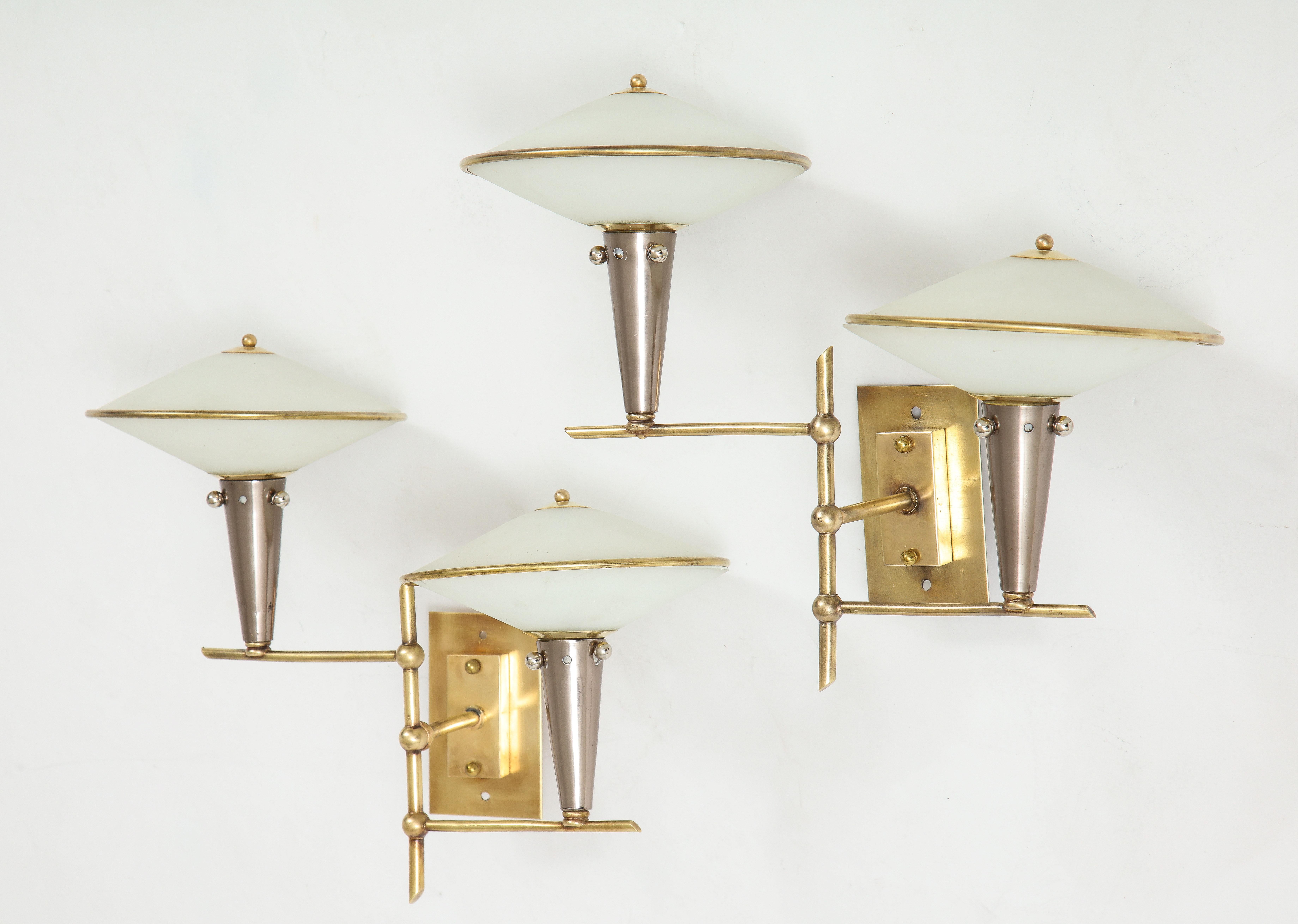 Pair of Italian 1950s Wall Sconces with Glass Shades For Sale 6