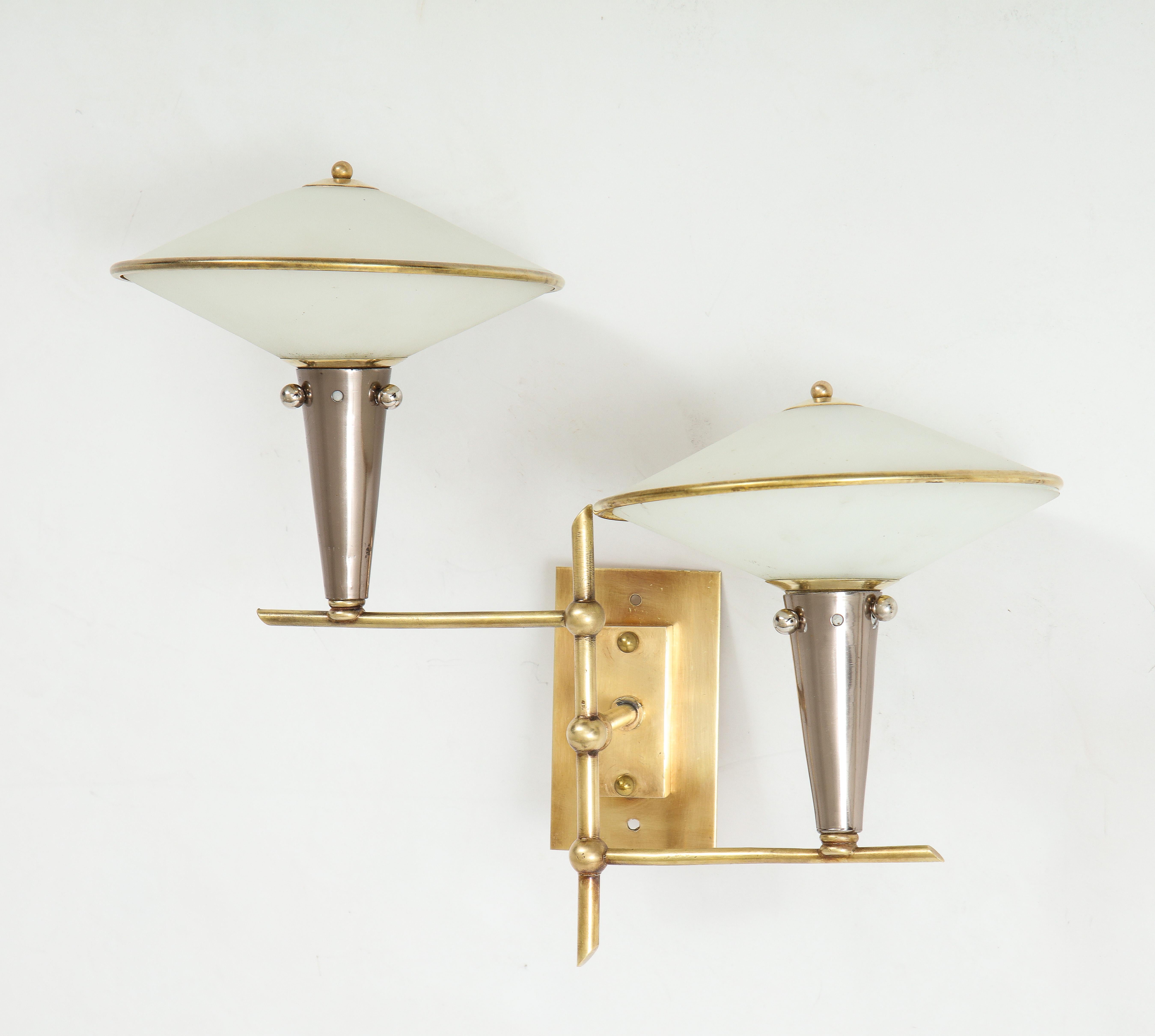Pair of Italian 1950s Wall Sconces with Glass Shades For Sale 1