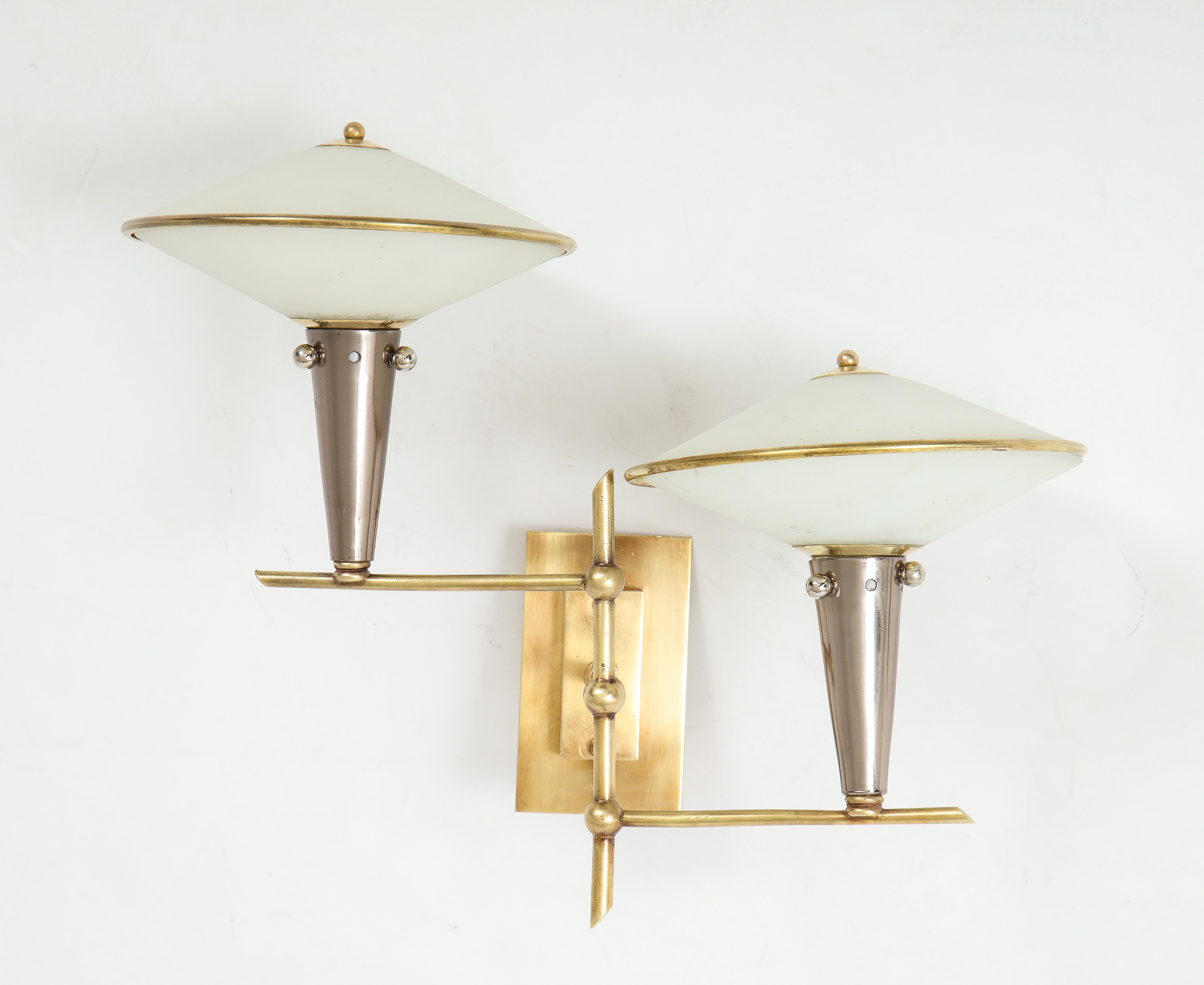 Pair of Italian 1950s Wall Sconces with Glass Shades For Sale 2