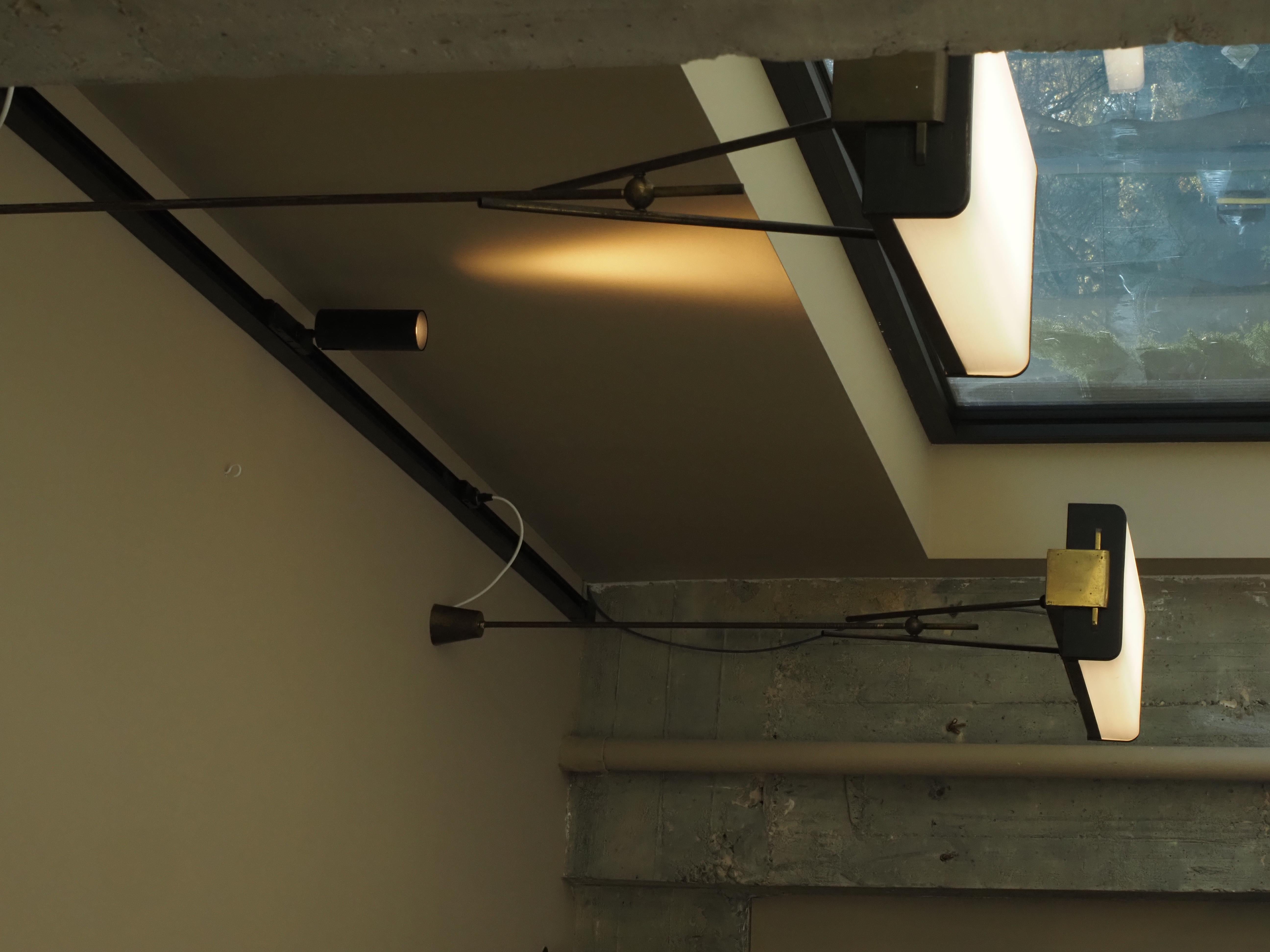 Coppia di lampade a sospensione italiane degli anni '60 in vendita 4