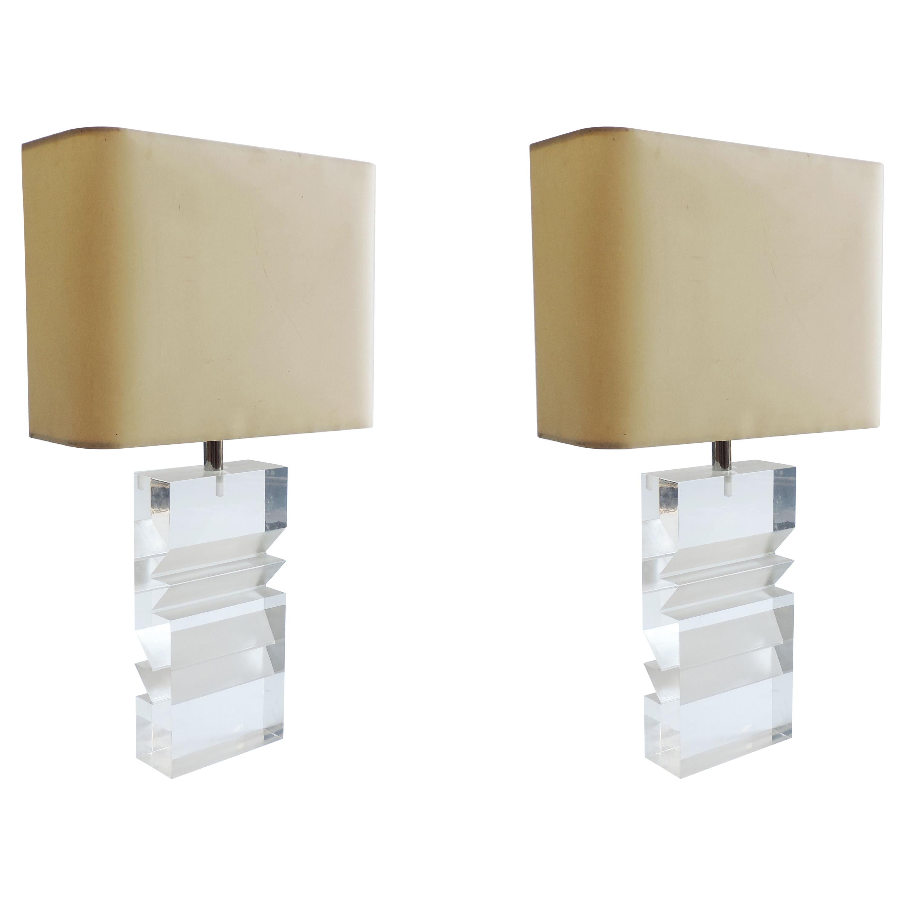 Pair of Italian 1970s Plexiglas Table Lamps For Sale