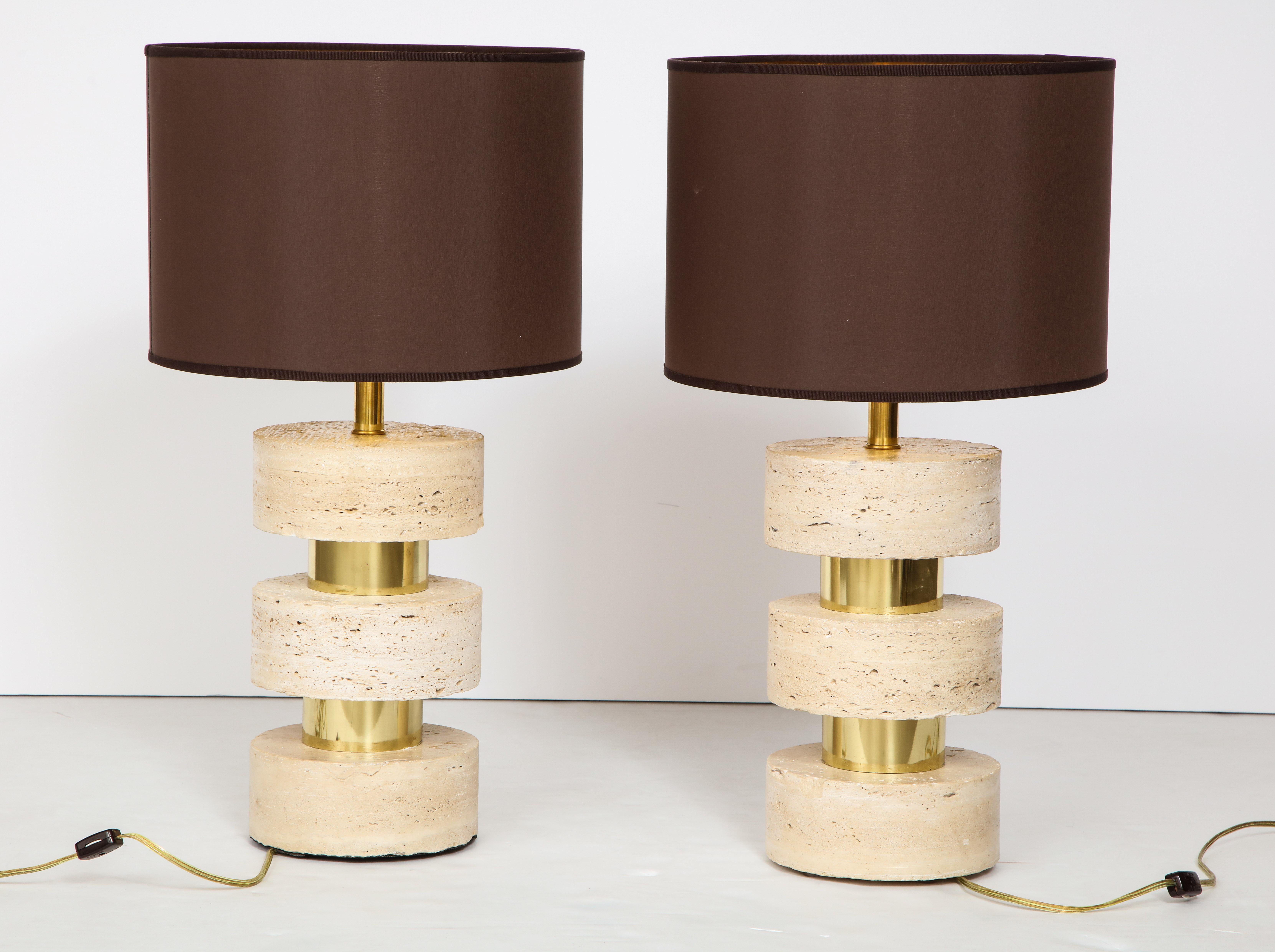 Late 20th Century Pair of Italian 1970s Travertine and Brass Table Lamps