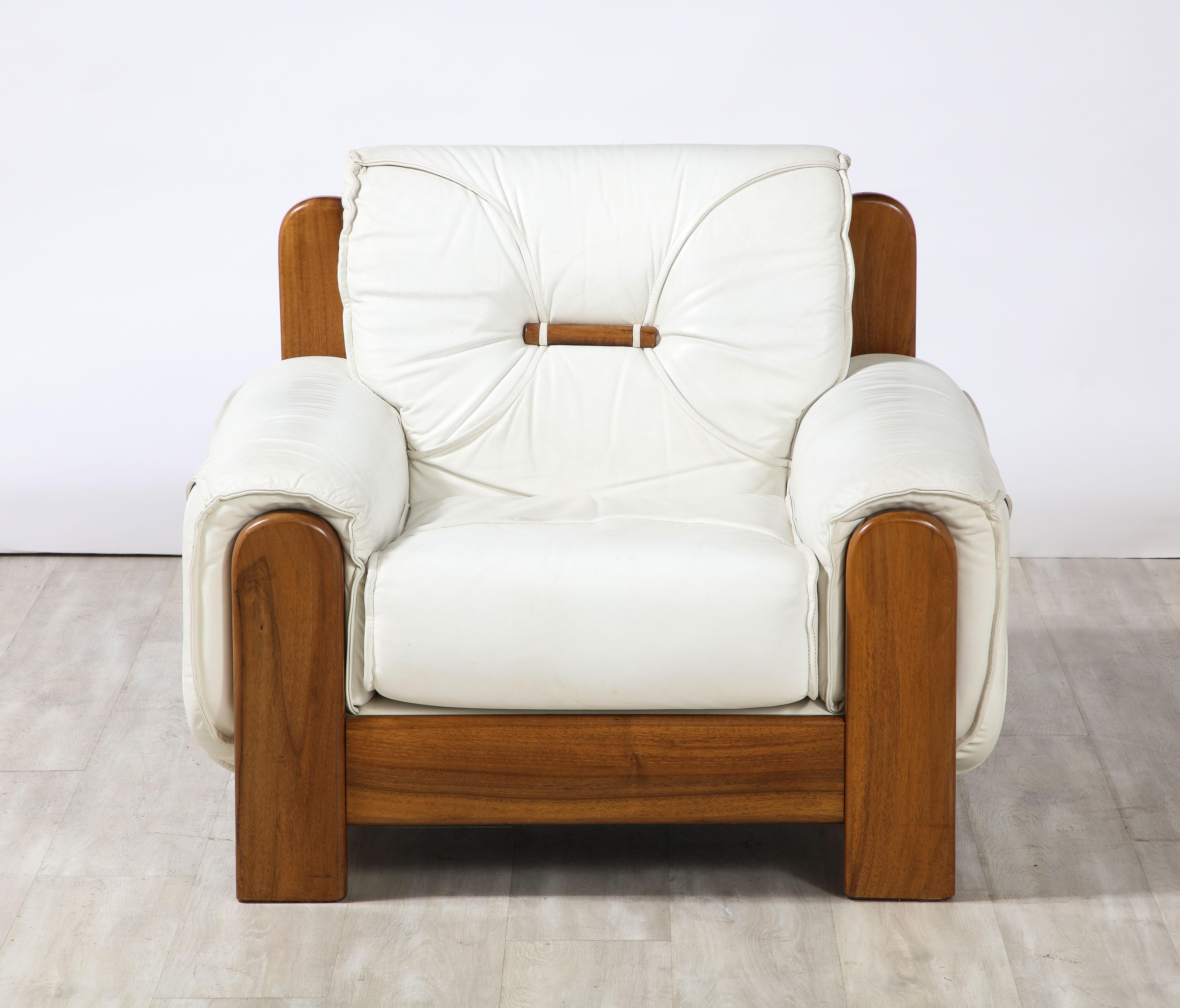 Pair of Italian 1970's Walnut and White Leather Lounge Chairs For Sale 2