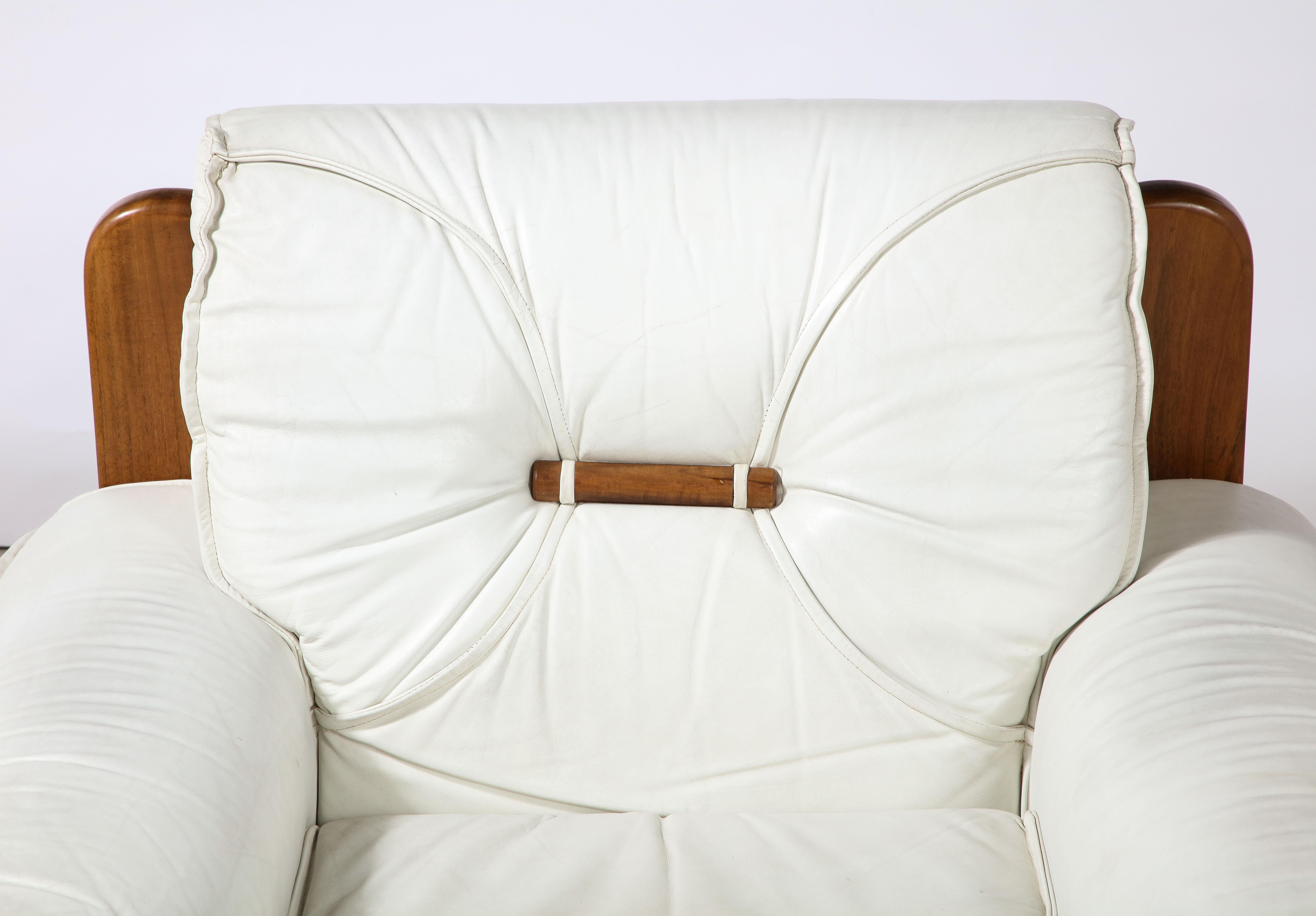 Pair of Italian 1970's Walnut and White Leather Lounge Chairs For Sale 3