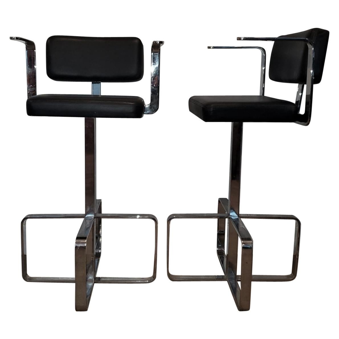 Pair of Italian 1980s Modern Contemporary Swivel Chrome Leather Bar Stools For Sale