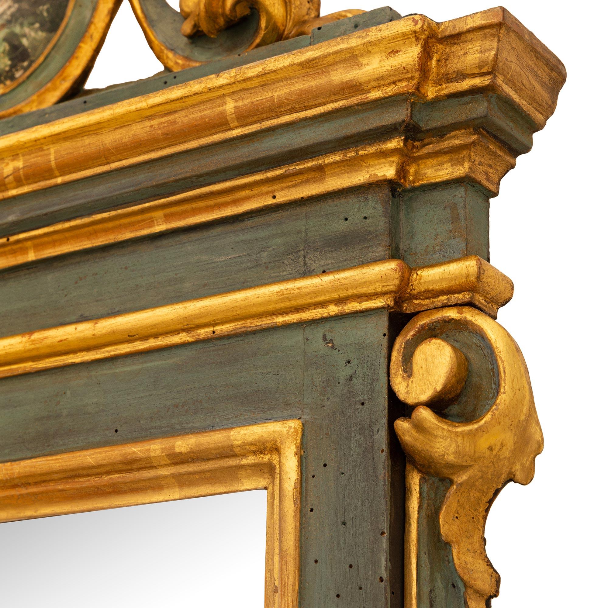 Dipinto Coppia di specchi barocchi italiani del XIX secolo in legno dorato e policromi verdi in vendita