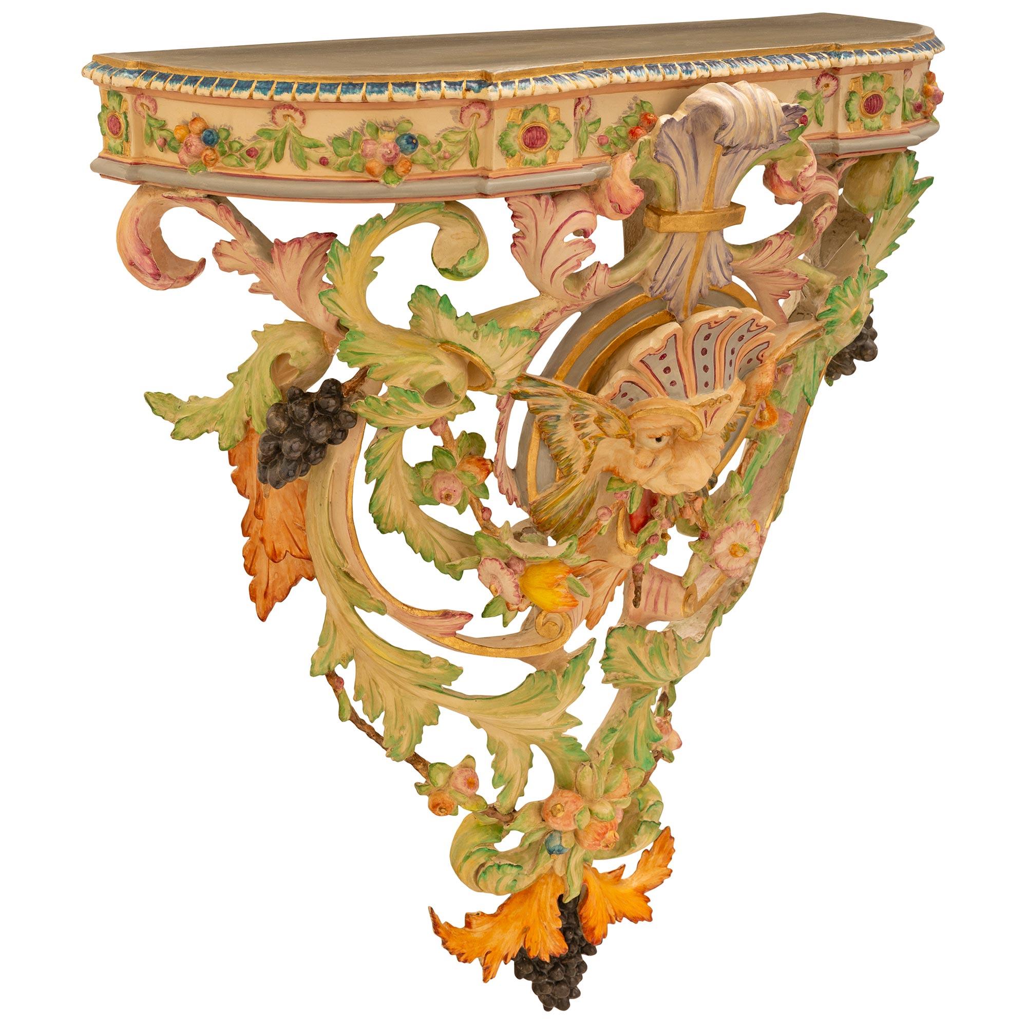Paar italienische Wandhalterungen aus glasiertem, patiniertem, patiniertem Holz im Barockstil des 19. Jahrhunderts (Italienisch) im Angebot