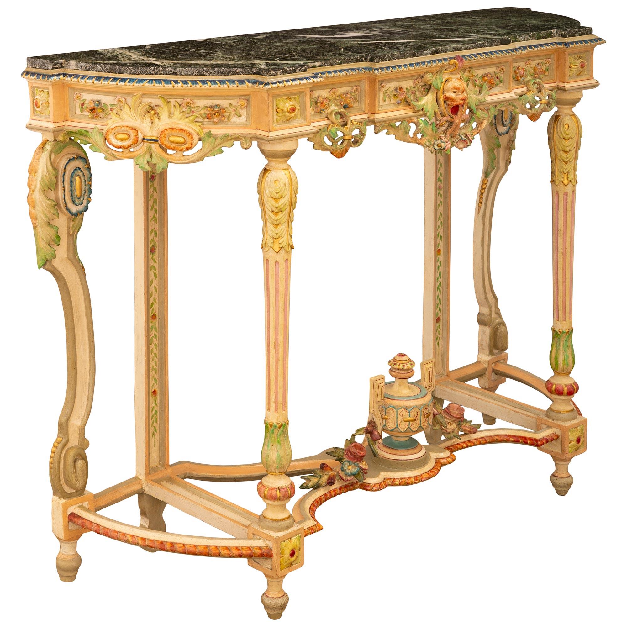 Barocco coppia di mensole da parete in legno smaltato barocco italiano del XIX secolo in vendita