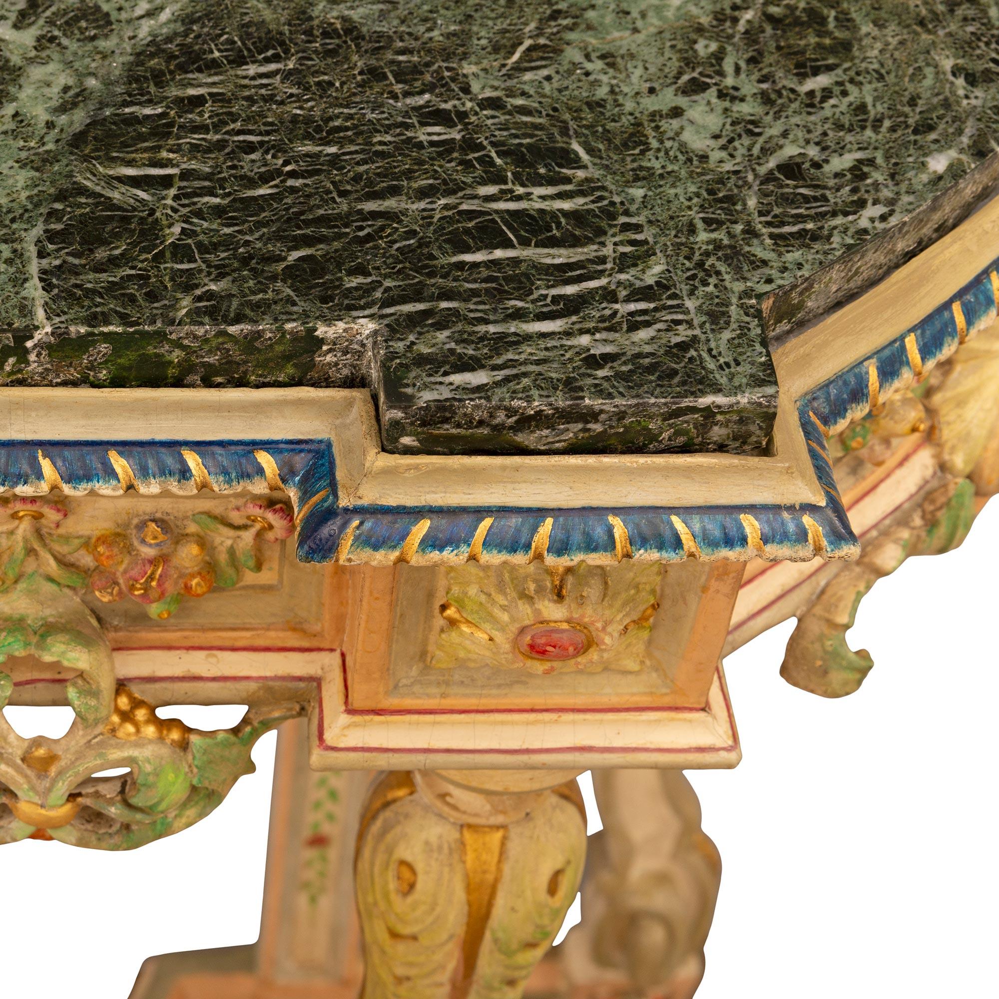 Smaltato coppia di mensole da parete in legno smaltato barocco italiano del XIX secolo in vendita