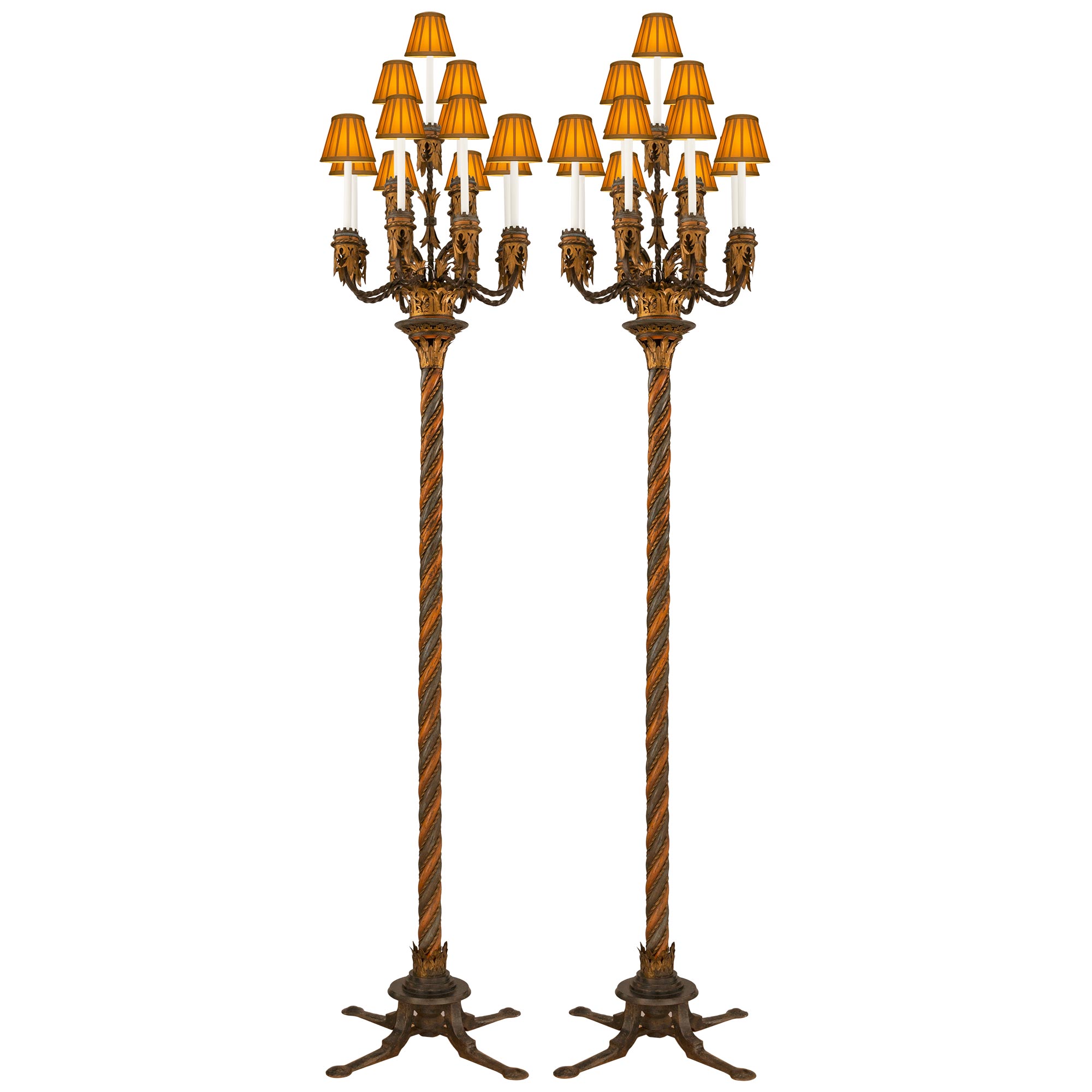 Paire de véritables lampadaires italiens baroques en fer forgé du 19ème siècle en vente 3