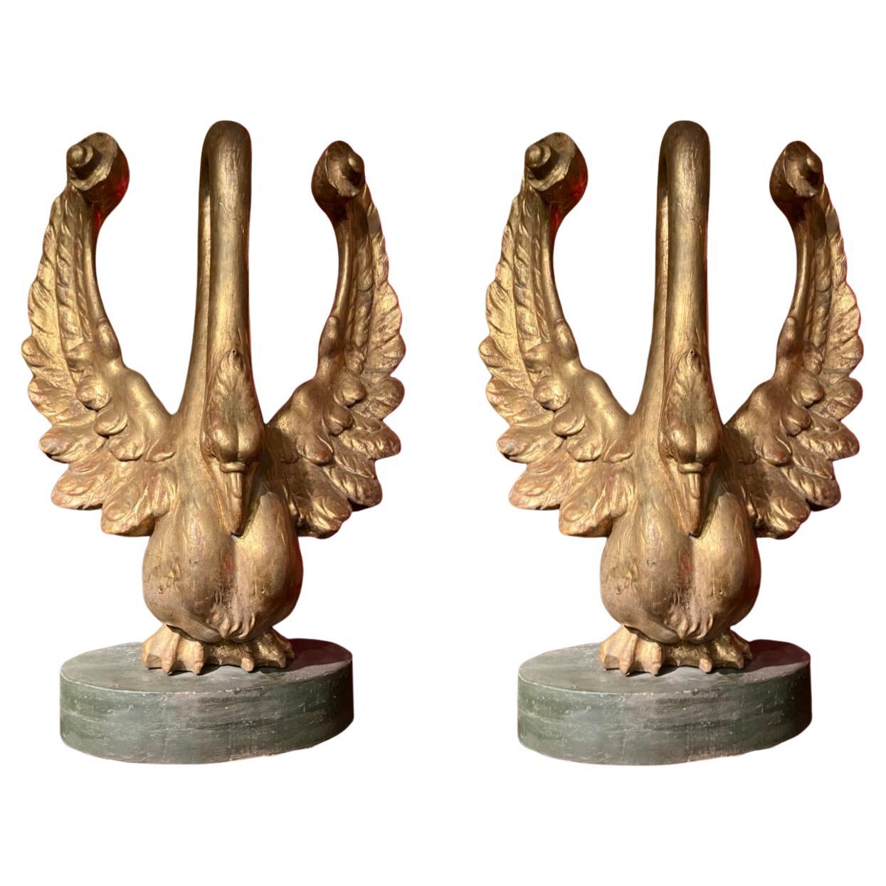 Pair of Italian 19th Century Empire Period Giltwood Decorative Swan Sculptures For Sale
