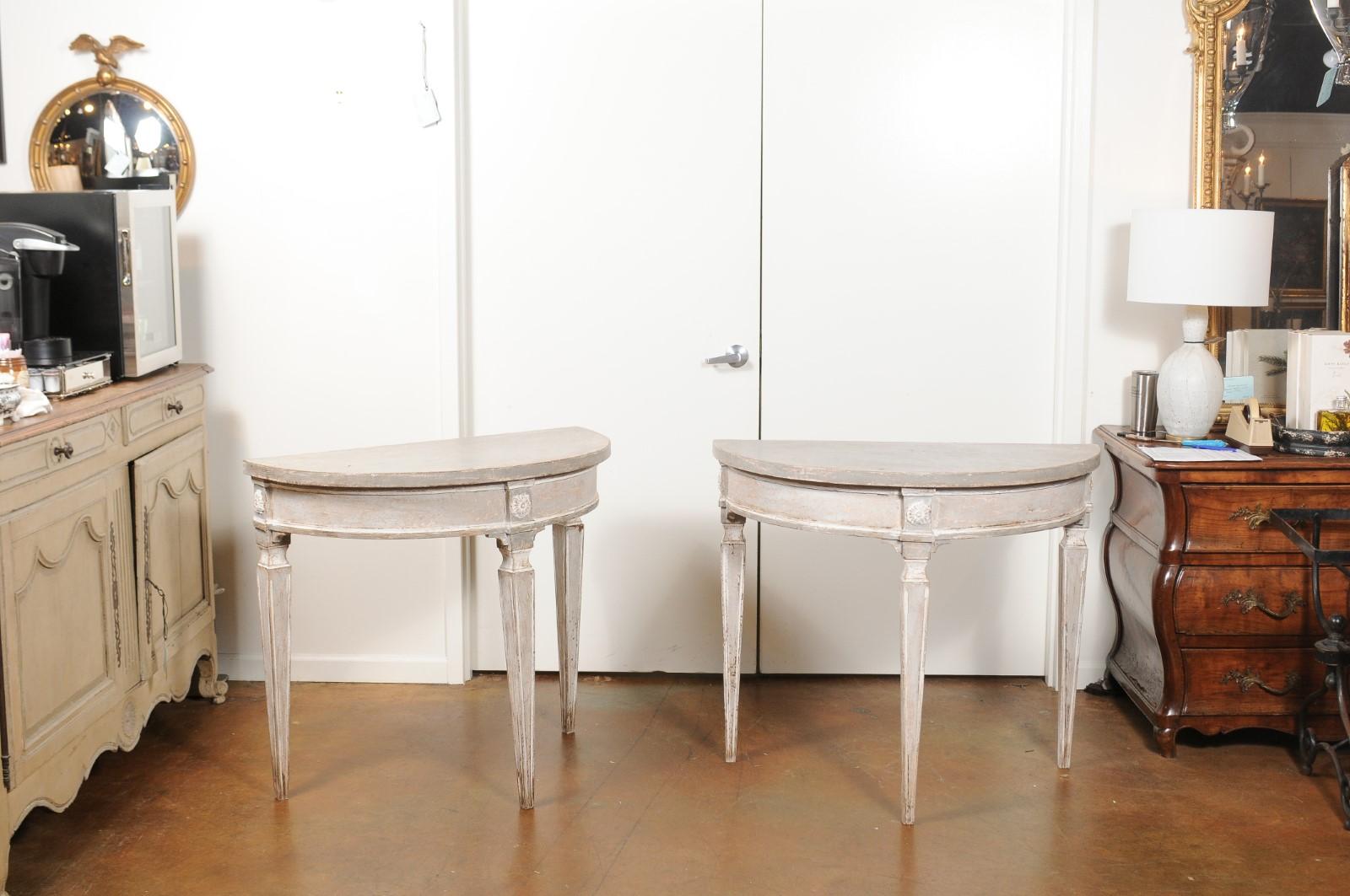 Pair of Italian 19th Century Florentine Demilune Tables Painted in Soft Grey (Neoklassisch)
