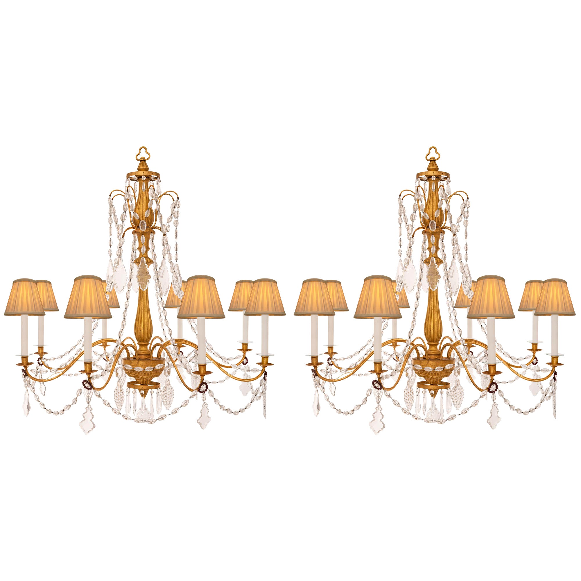 Coppia di lampadari genovesi del XIX secolo in legno di gilt e cristallo