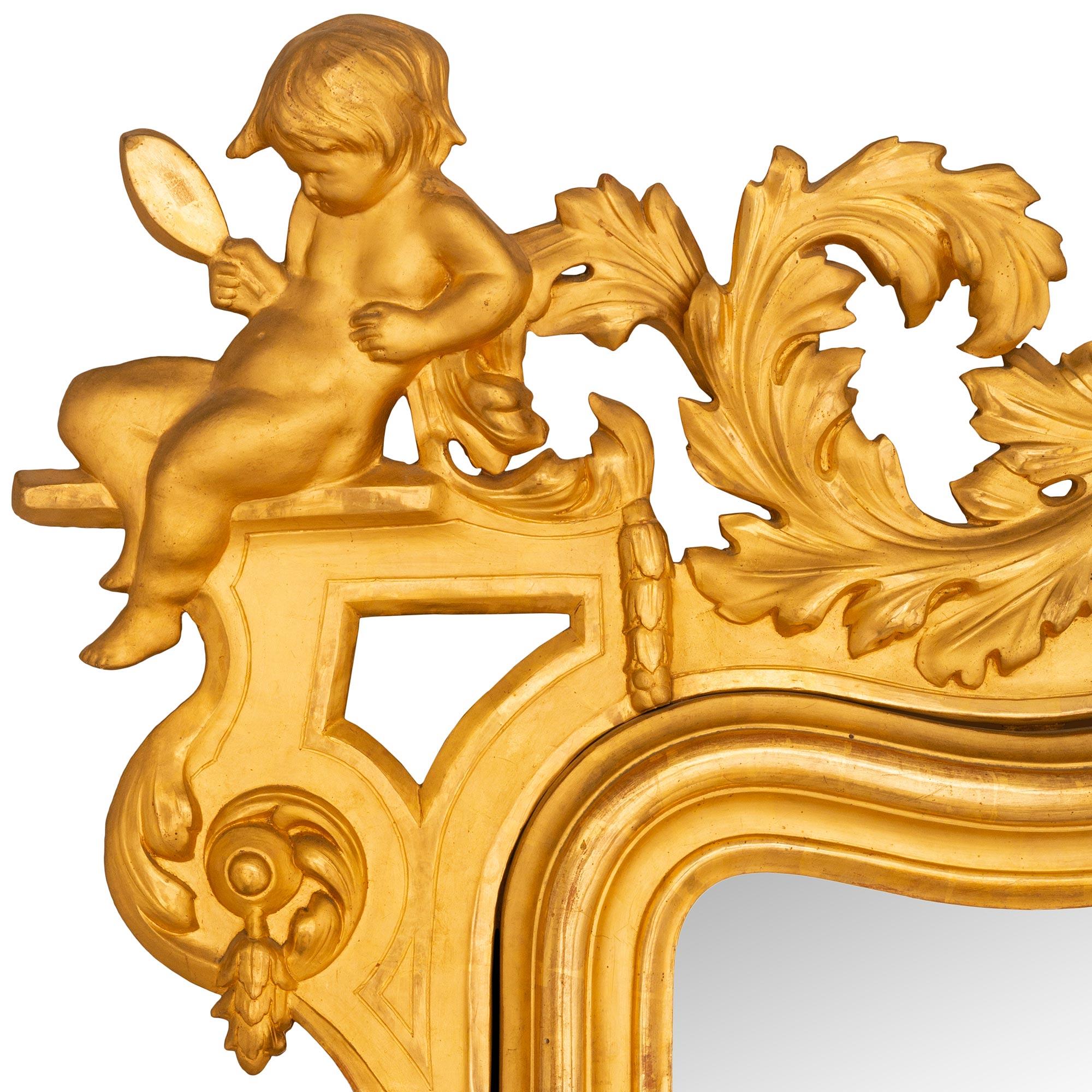 Miroir Paire de miroirs italiens en bois doré du 19ème siècle en vente