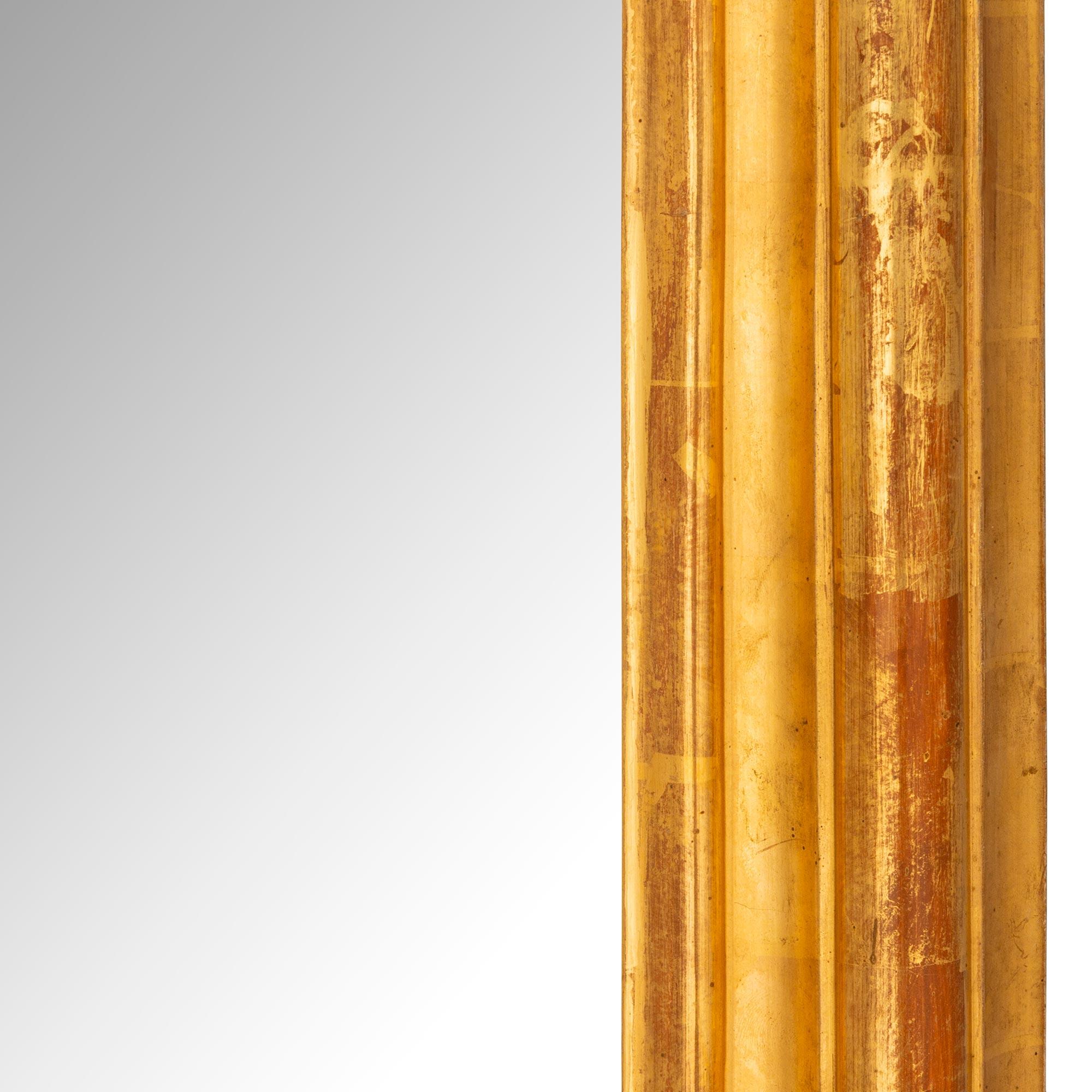 Paire de miroirs italiens en bois doré du 19ème siècle en vente 2