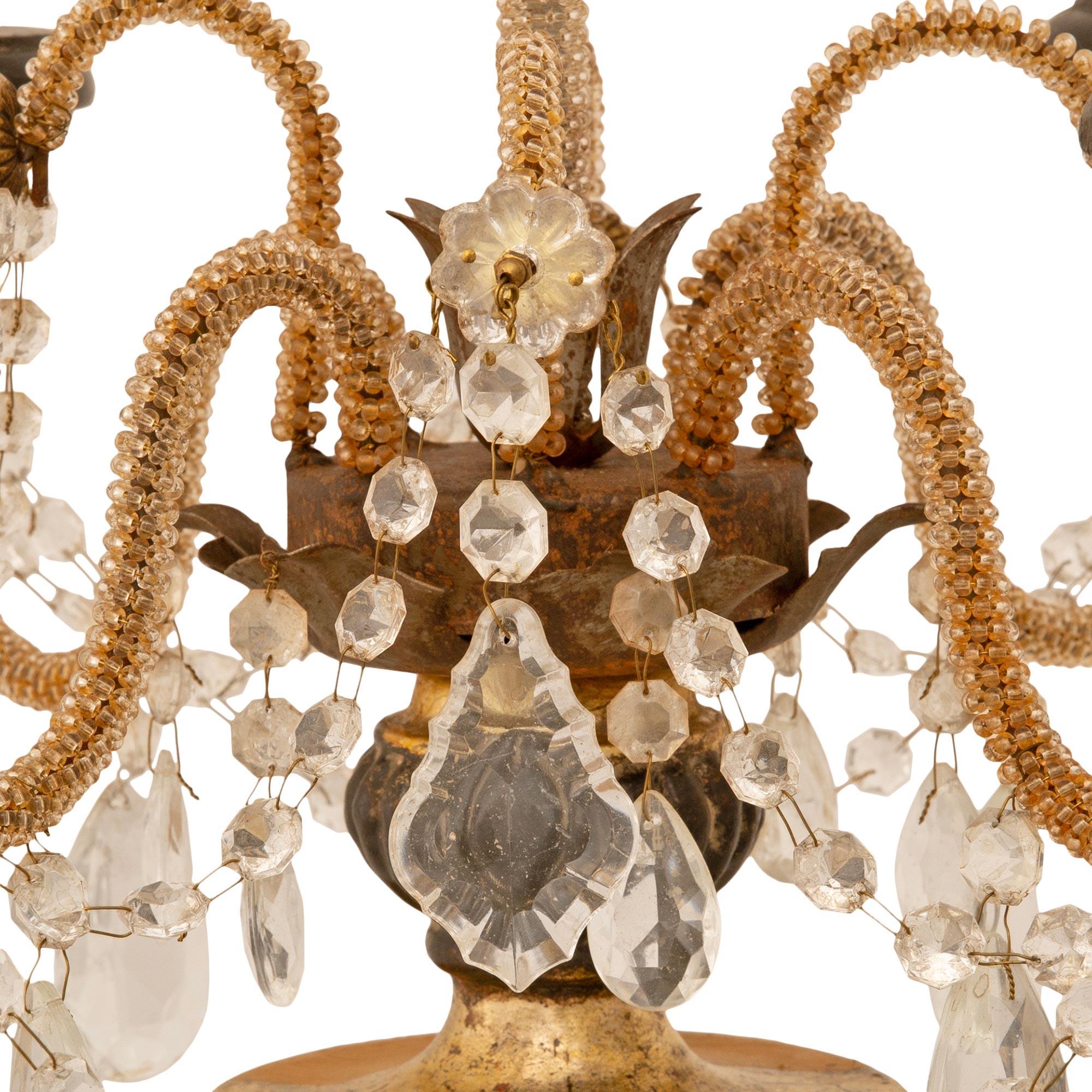 Bois Paire de candélabres italiens Louis XVI du 19ème siècle en vente