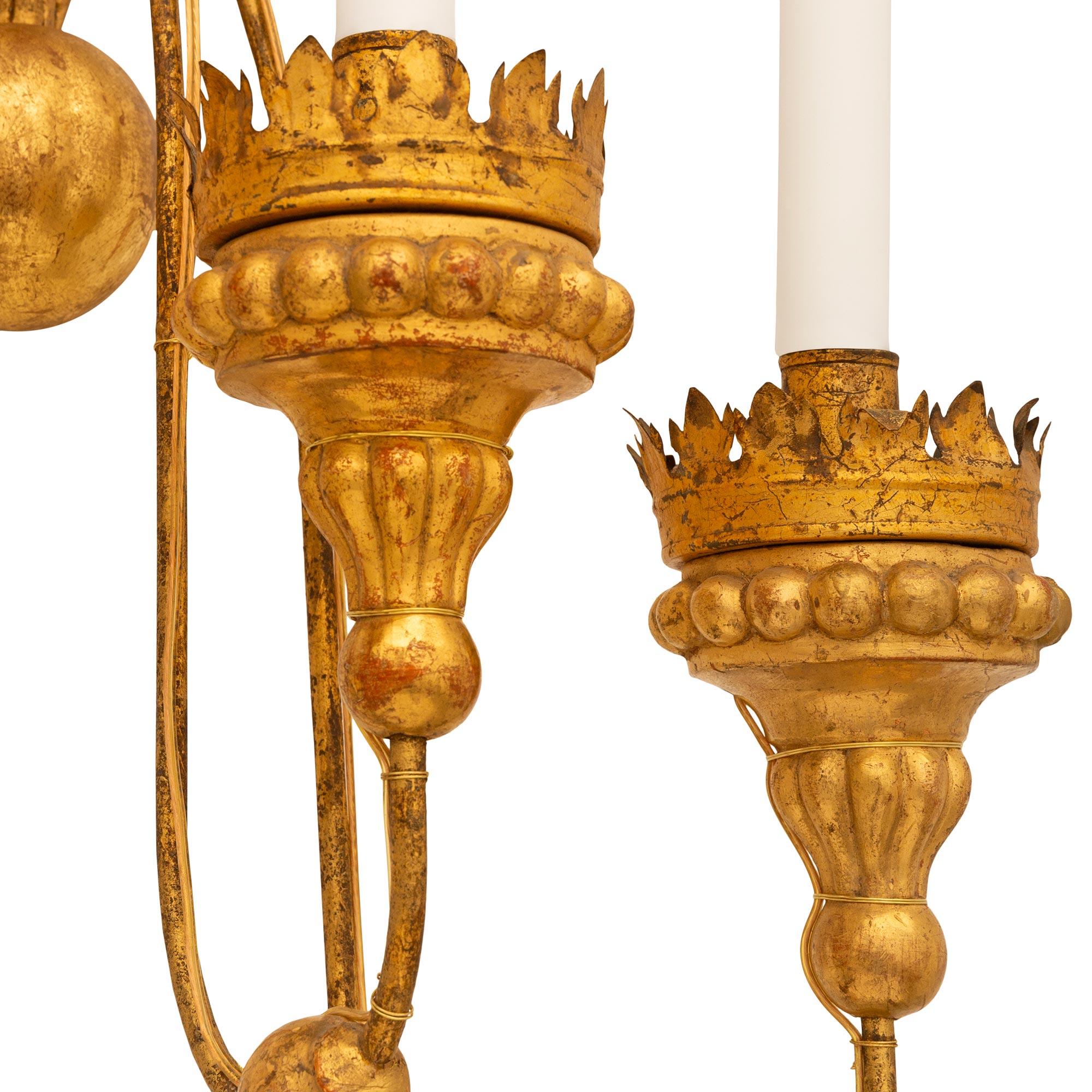 pair of Italian 19th century Louis XVI st. Gilt Metal and Giltwood sconces For Sale 1