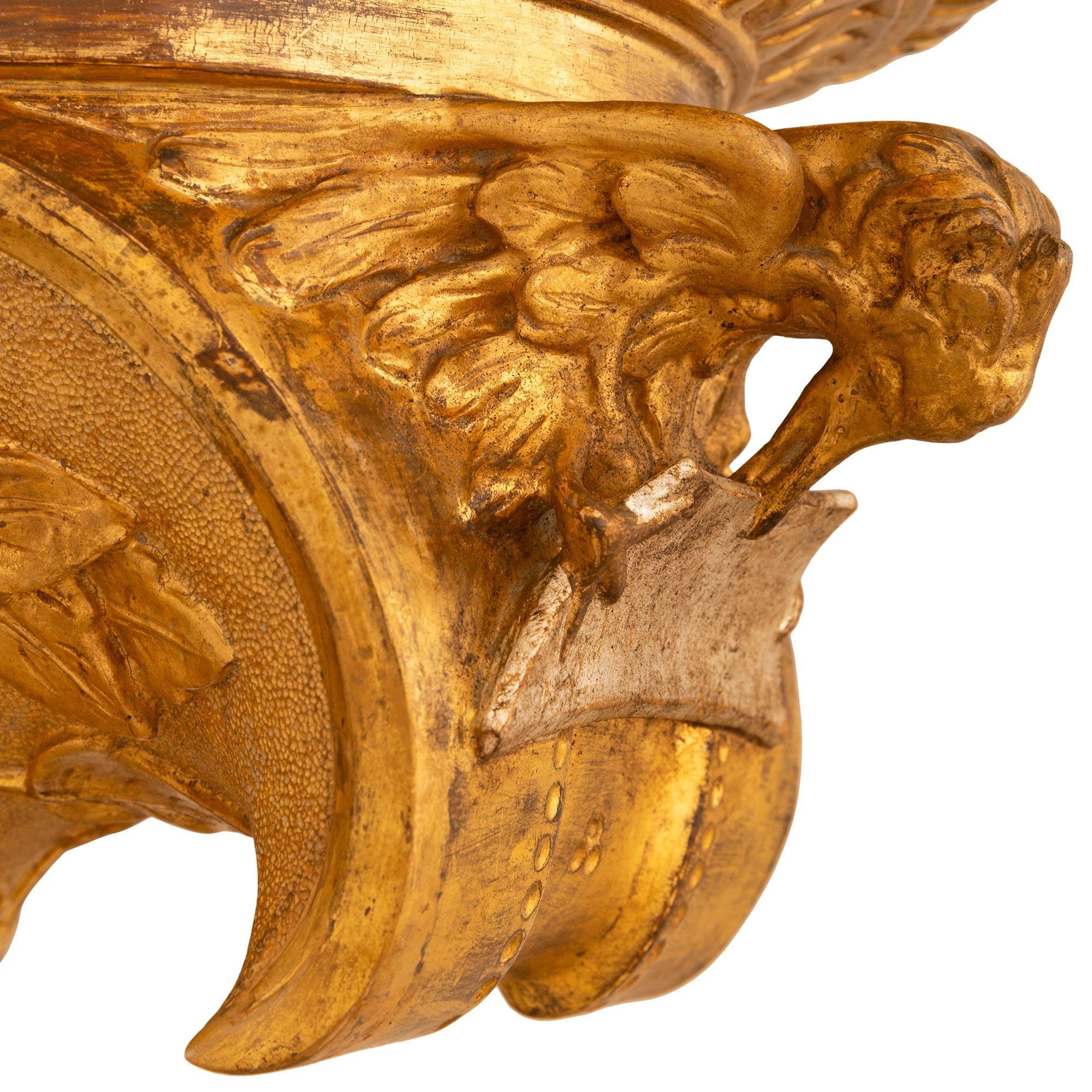 pair of Italian 19th century Louis XVI st. Giltwood and Mecca wall brackets For Sale 2
