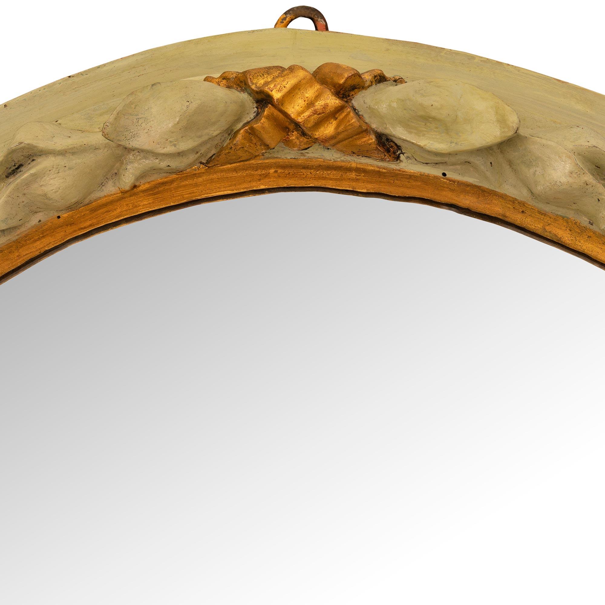 Paar italienische Spiegel aus dem 19. Jahrhundert Louis XVI st. Giltwood und patiniertem Wood Wood (Italienisch) im Angebot