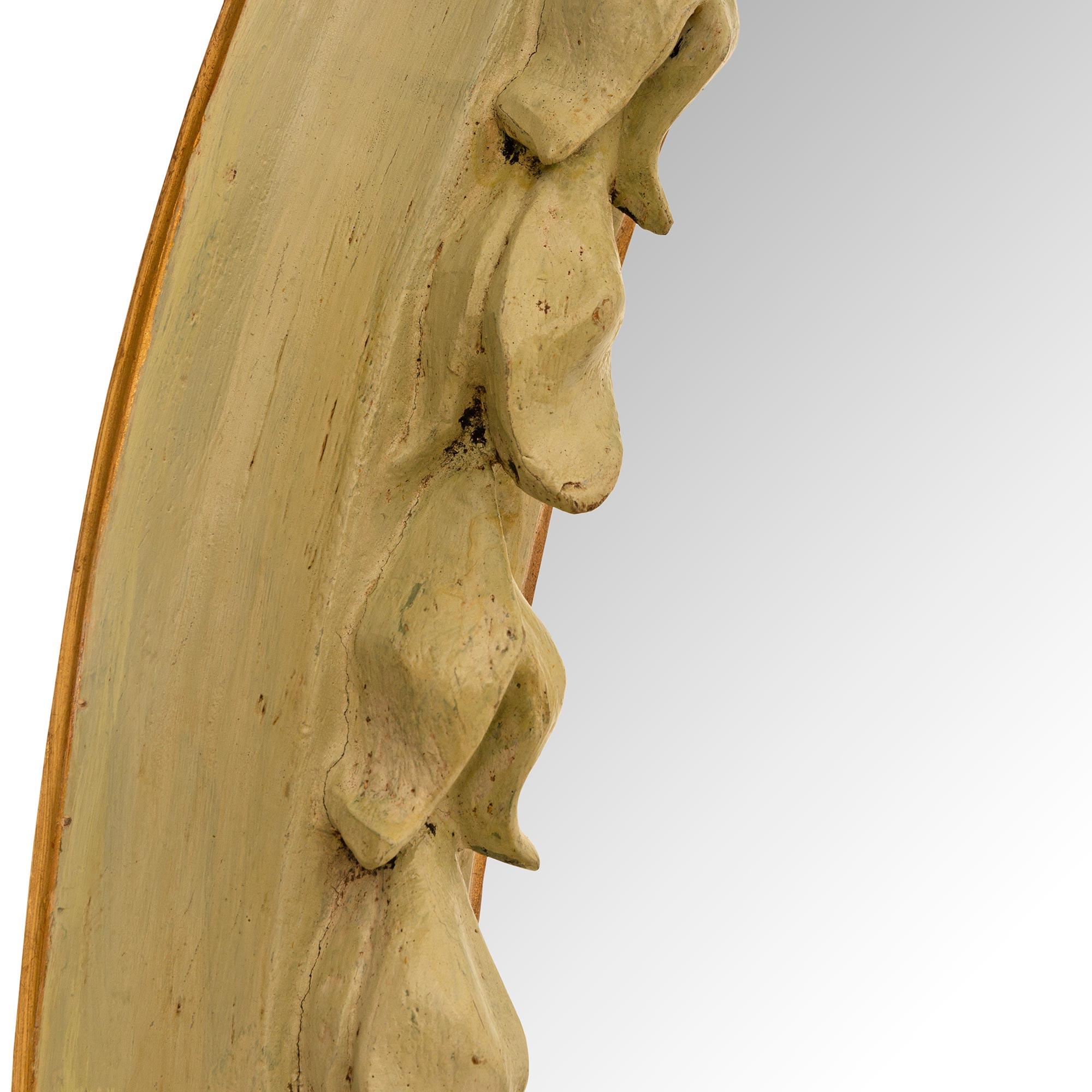 Paar italienische Spiegel aus dem 19. Jahrhundert Louis XVI st. Giltwood und patiniertem Wood Wood (Patiniert) im Angebot