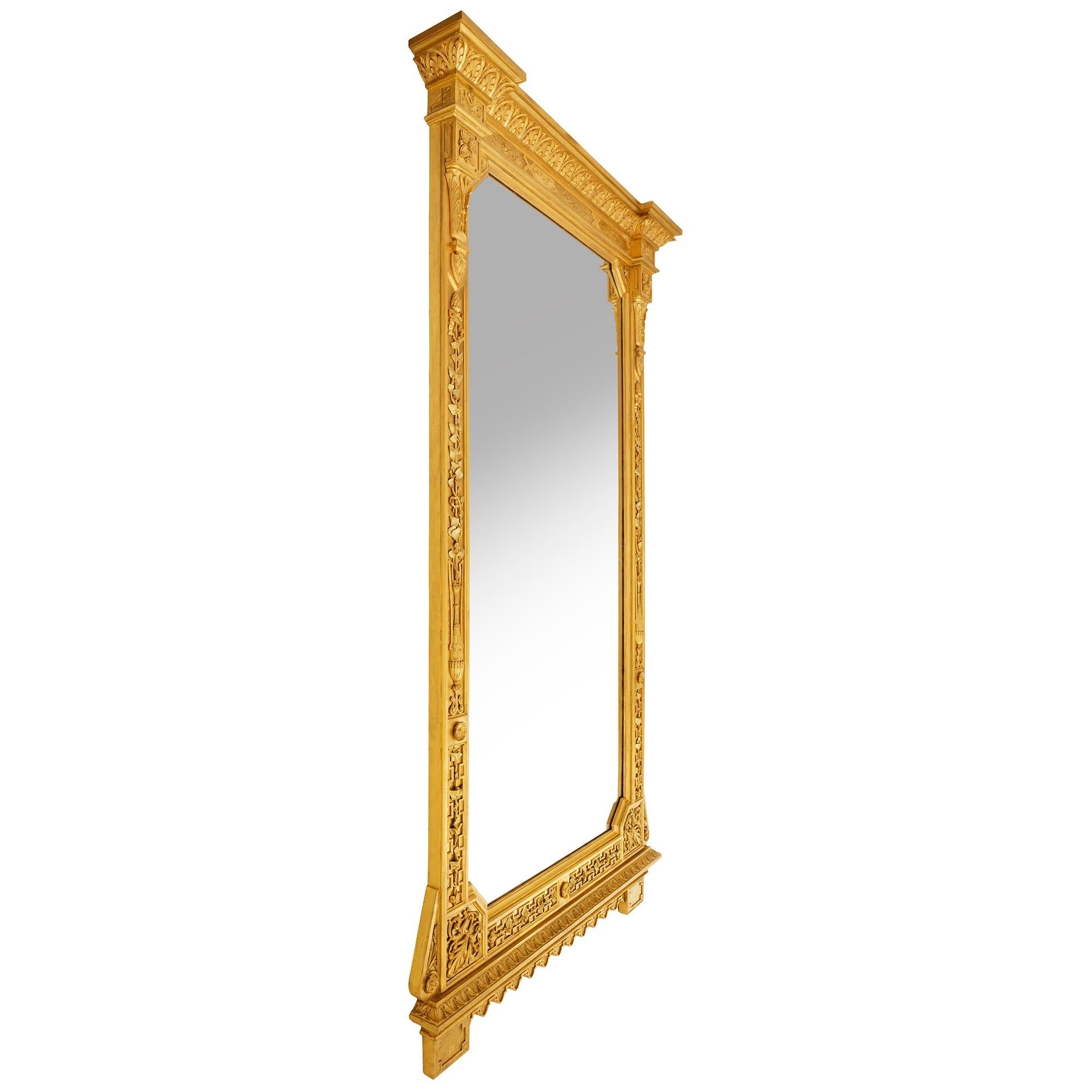 Paar italienische Spiegel aus Giltwood im Stil Louis XVI des 19. (Louis XVI.) im Angebot
