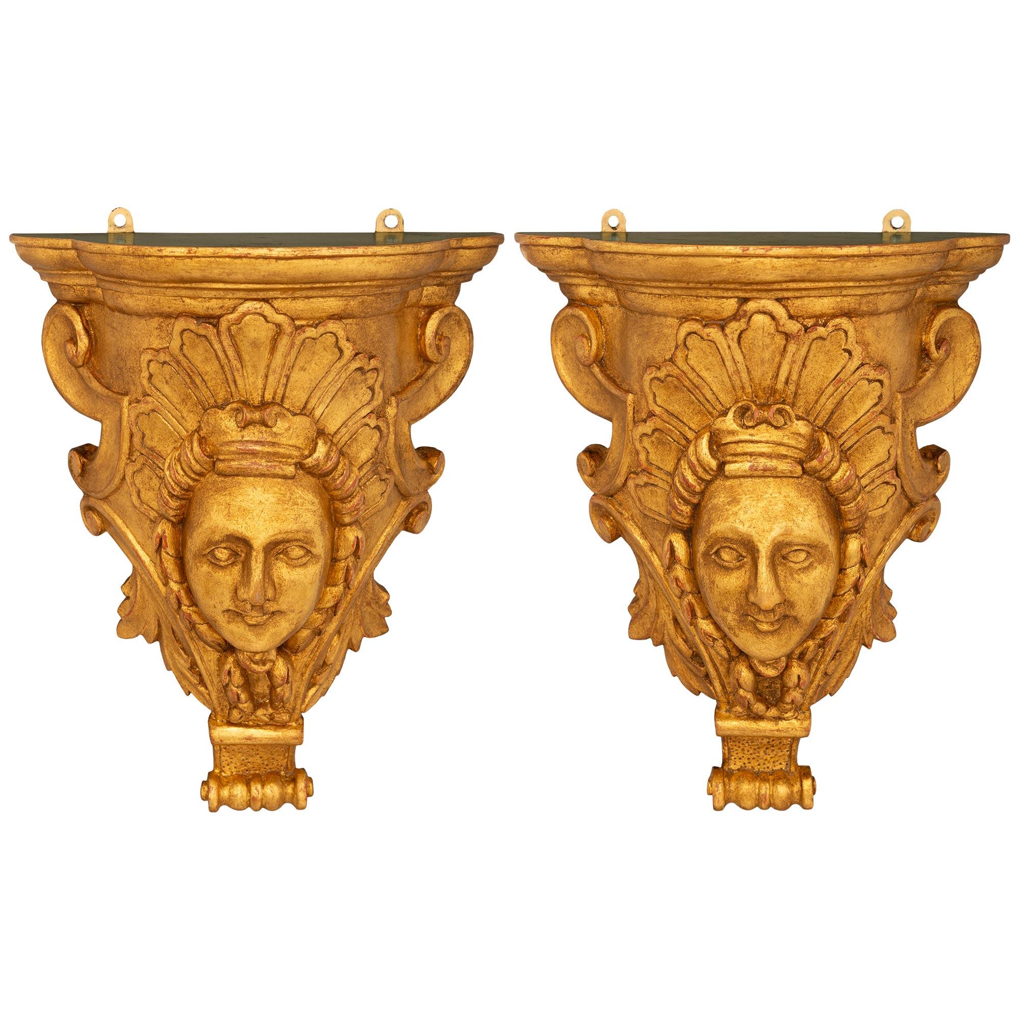 Paire de supports muraux italiens Louis XVI du 19ème siècle en bois doré en vente 5