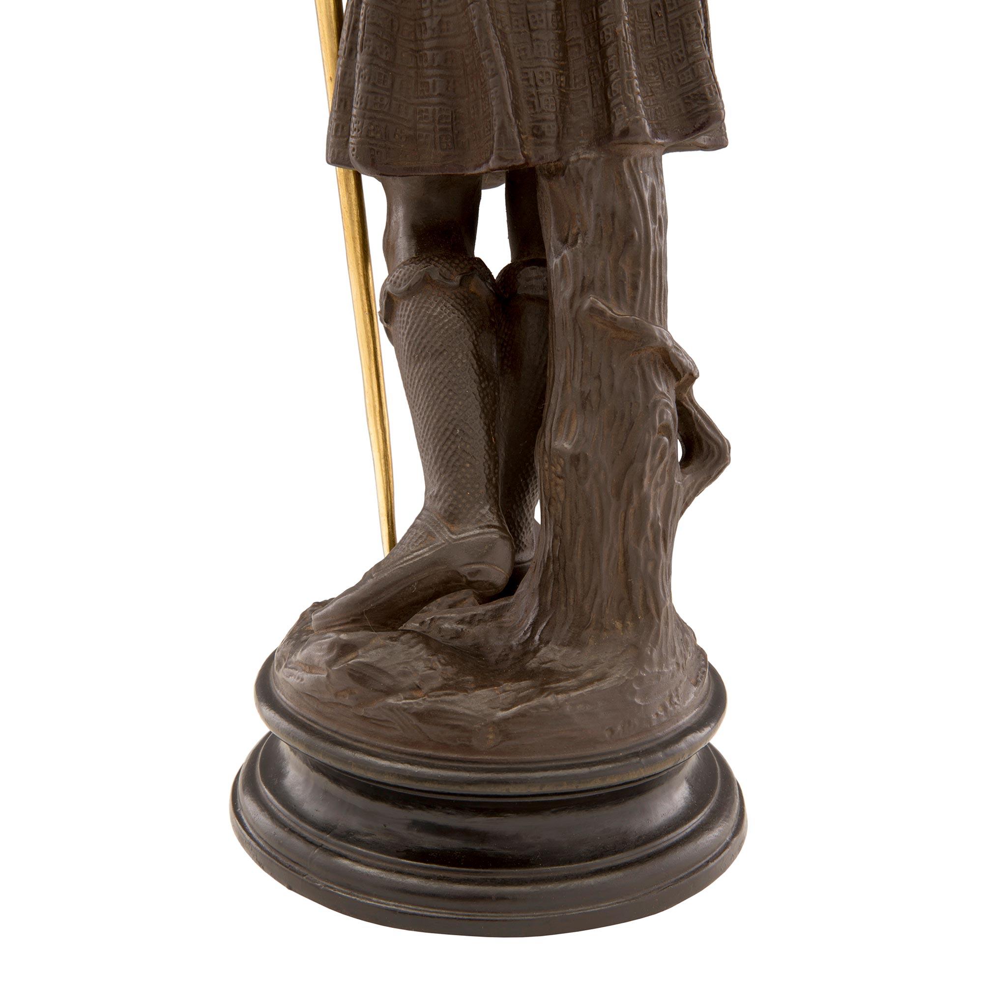 Coppia di statue in terracotta e legno dorato italiane del XIX secolo Luigi XVI St. in vendita 5
