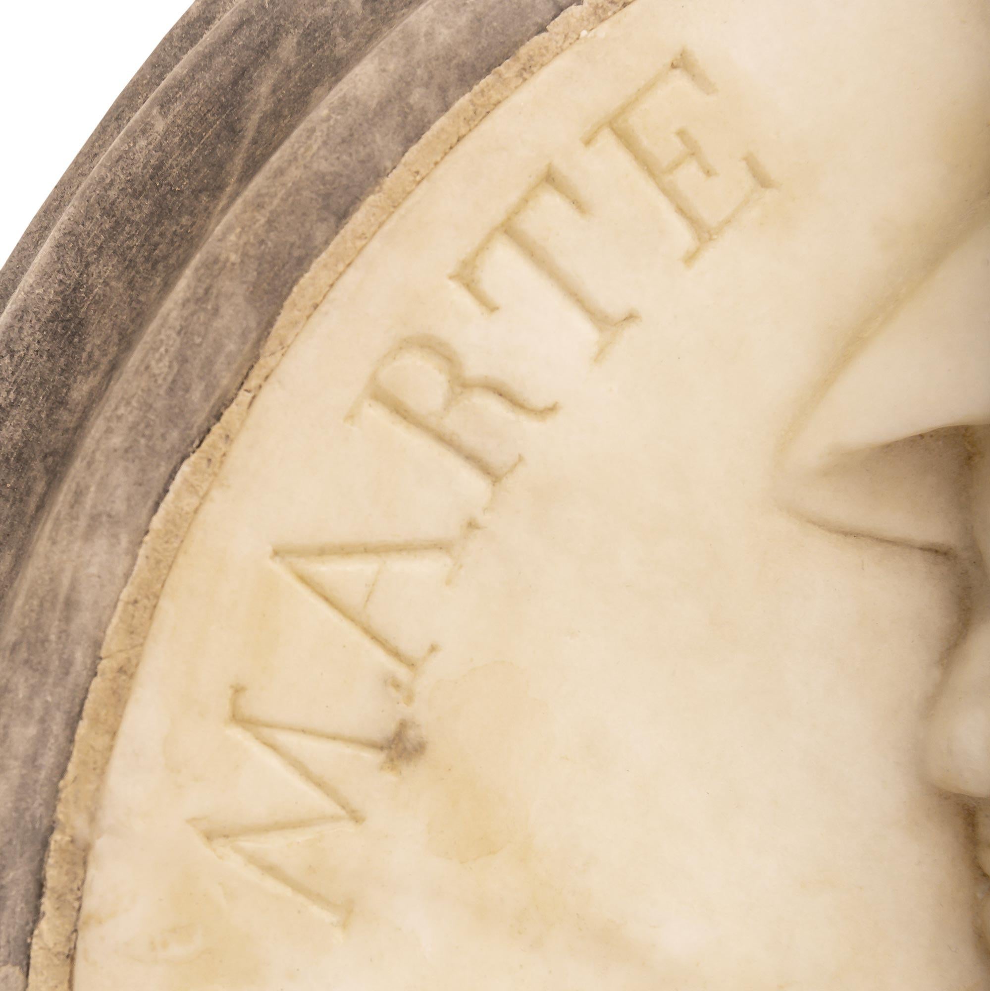 Marmo Coppia di targhe in marmo del XIX secolo: Marte e Minerva in vendita