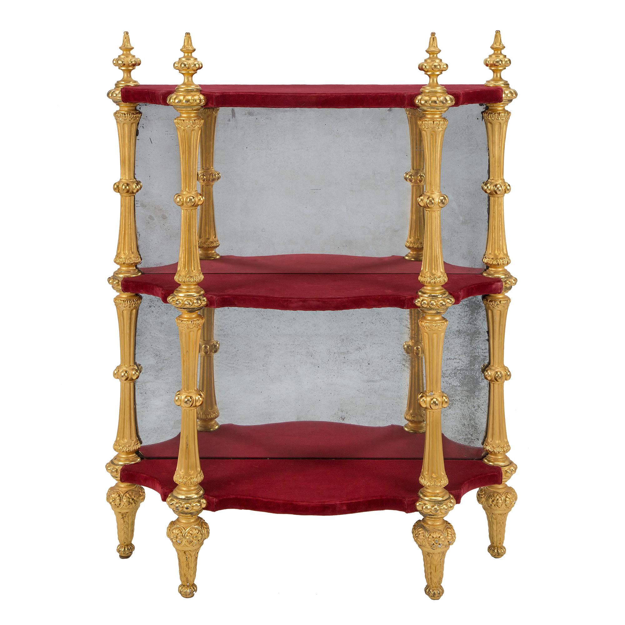 Pair of Italian 19th Century Napoleon III Period Giltwood Étagères For Sale 4