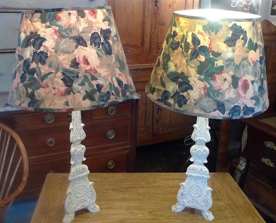 Pair of Italian 19th Century Painted Wood and Tin Church Candlestick Lamps For Sale 10