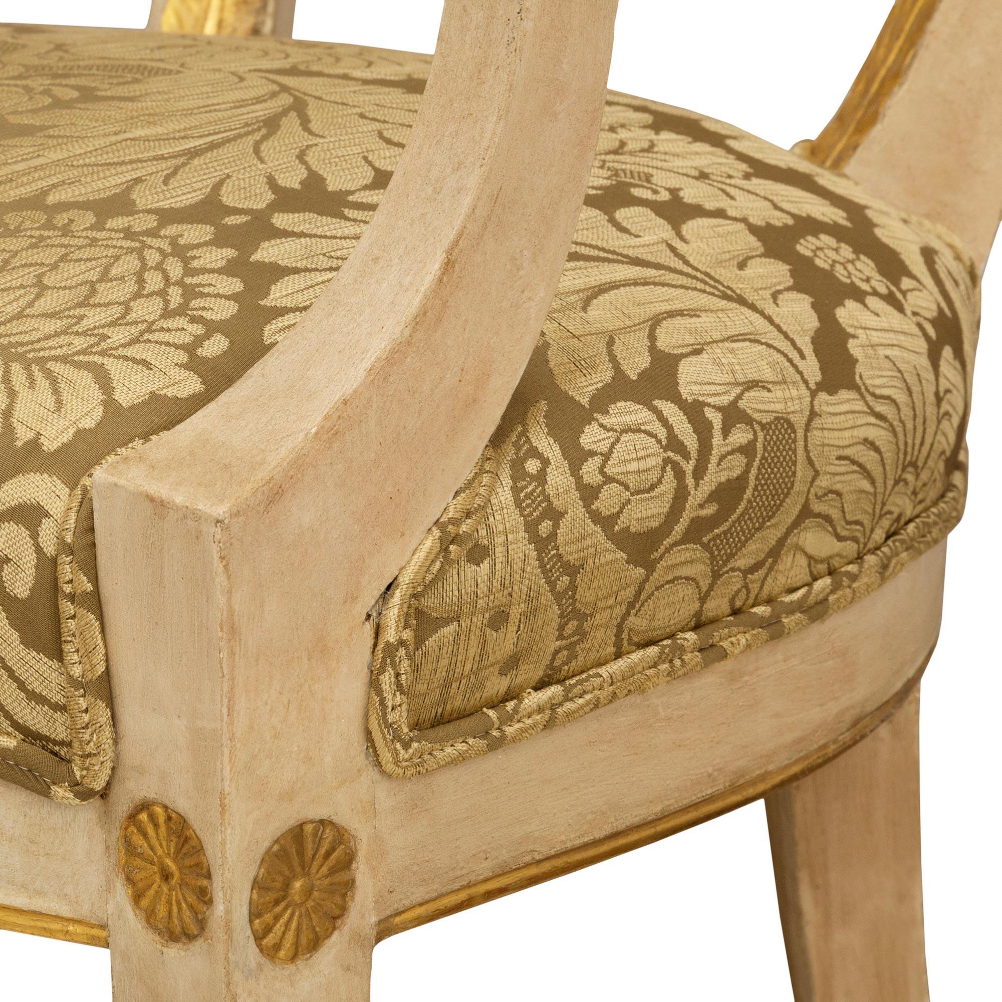 paire de fauteuils italiens du 19e siècle en bois patiné et Wood Wood en vente 3