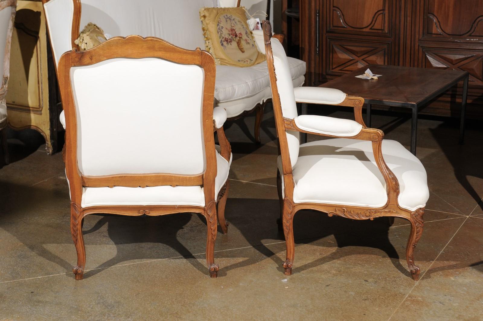 Pair of Italian 19th Century Rococo Style Carved Walnut Upholstered Armchairs For Sale 5