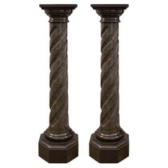 Paar italienische Säulen aus Scagliola und schwarzem belgischem Marmor aus dem 19. Jahrhundert