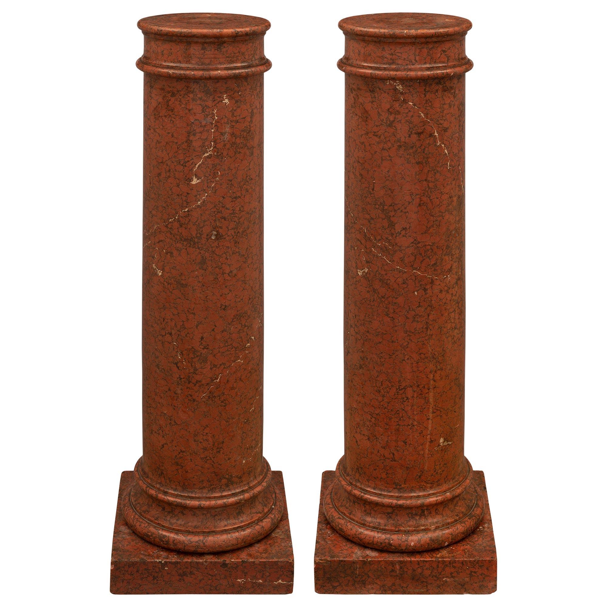 Paire de colonnes Scagliola italiennes du 19ème siècle en vente 4