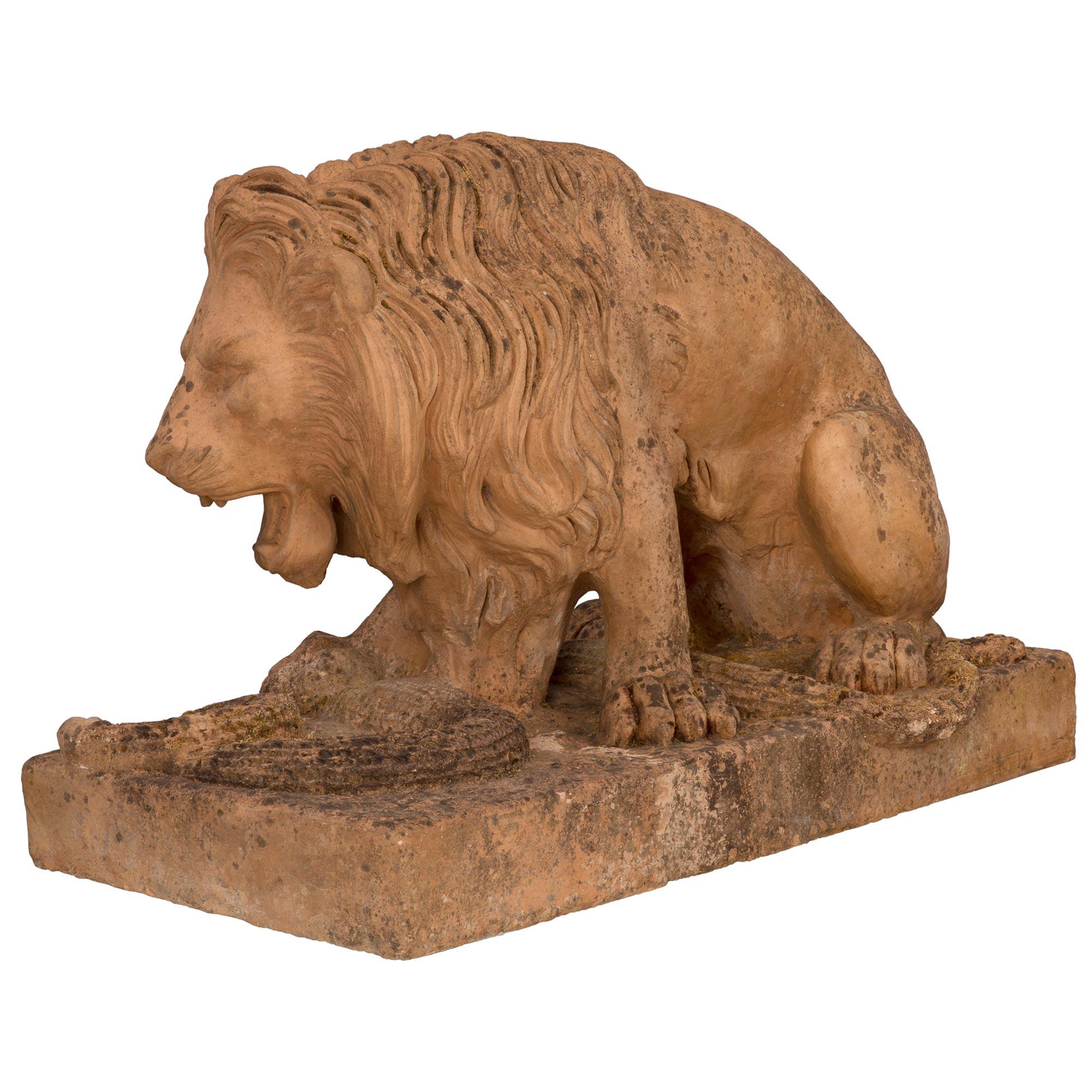 Pair of Italian 19th Century Terra Cotta Statues of Lions, Circa 1850 In Good Condition For Sale In West Palm Beach, FL