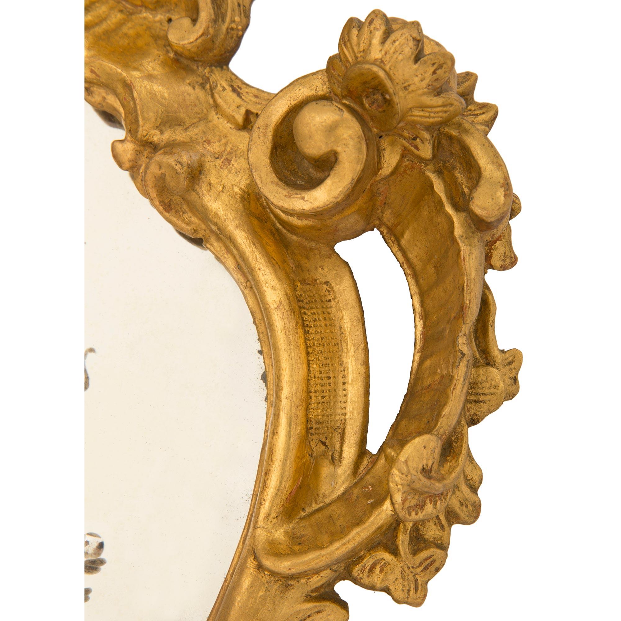 Pair of Italian 19th Century Venetian St. Giltwood and Etched Mirror Sconces For Sale 3