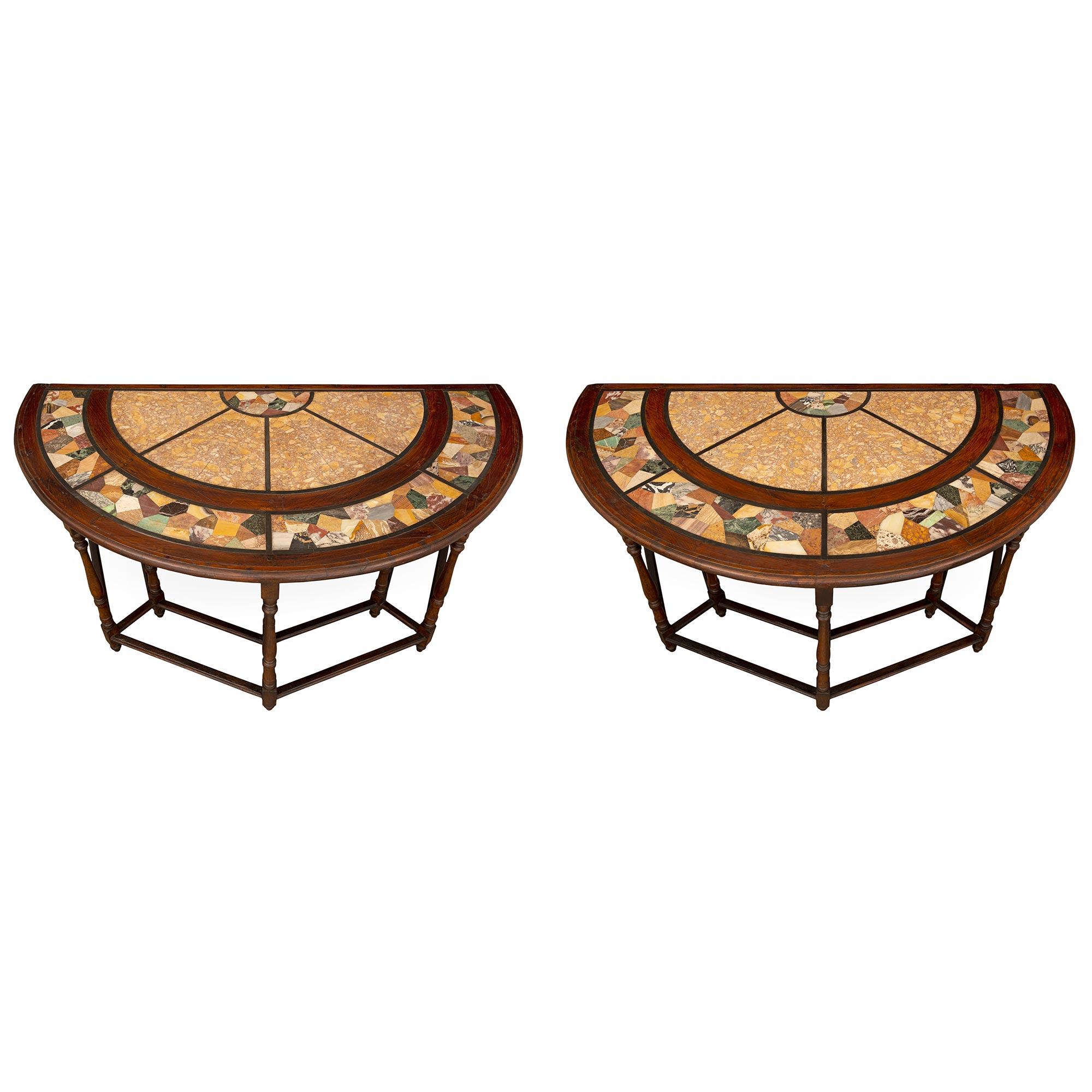 Paire de consoles/tables d'appoint italiennes du 19ème siècle en noyer et Pietra Dura Bon état - En vente à West Palm Beach, FL