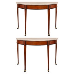 par de italianos del siglo XIX  Consolas de nogal, frutal, giltwood y mármol