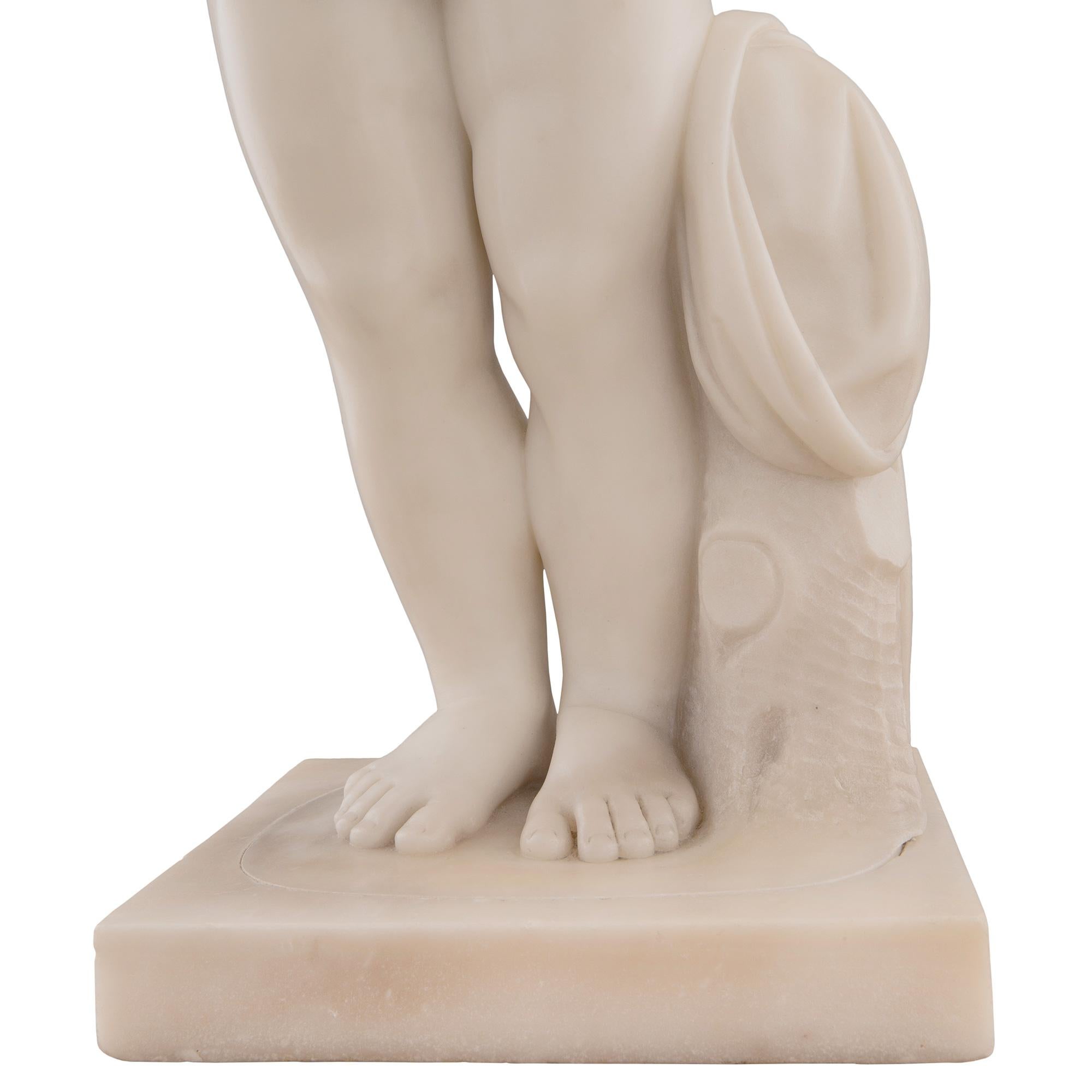 Paire de statues italiennes du XIXe siècle en marbre blanc de Carrare en vente 8
