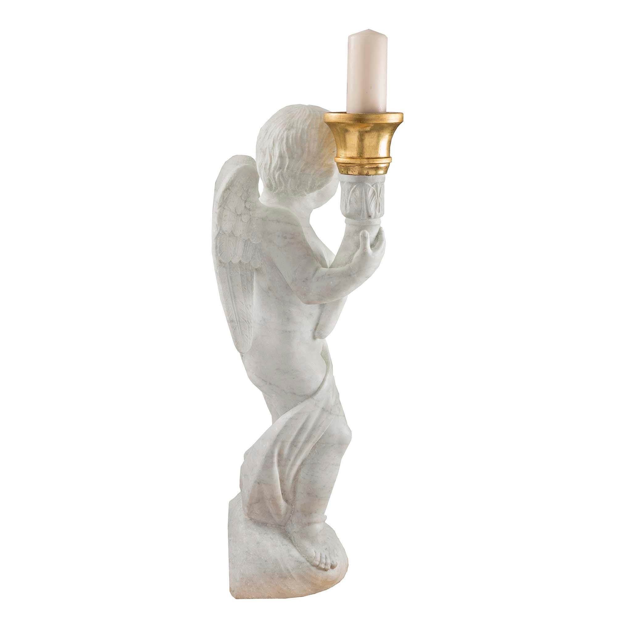 Pair of Italian 19th Century White Carrara Marble Torchères In Good Condition For Sale In West Palm Beach, FL