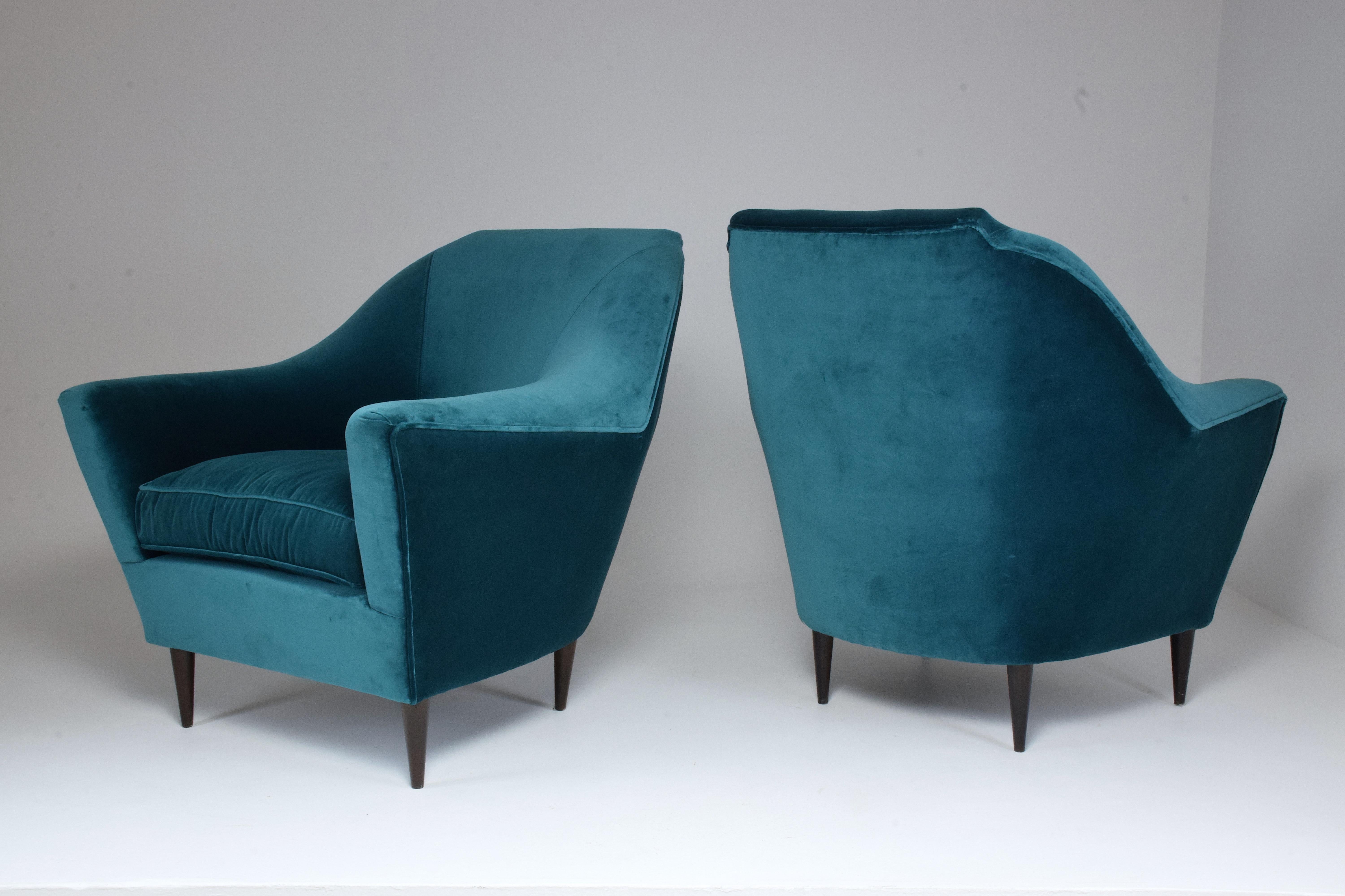 Velvet Pair of Italian 20th Century Armchairs by Ico Parisi, 1950s