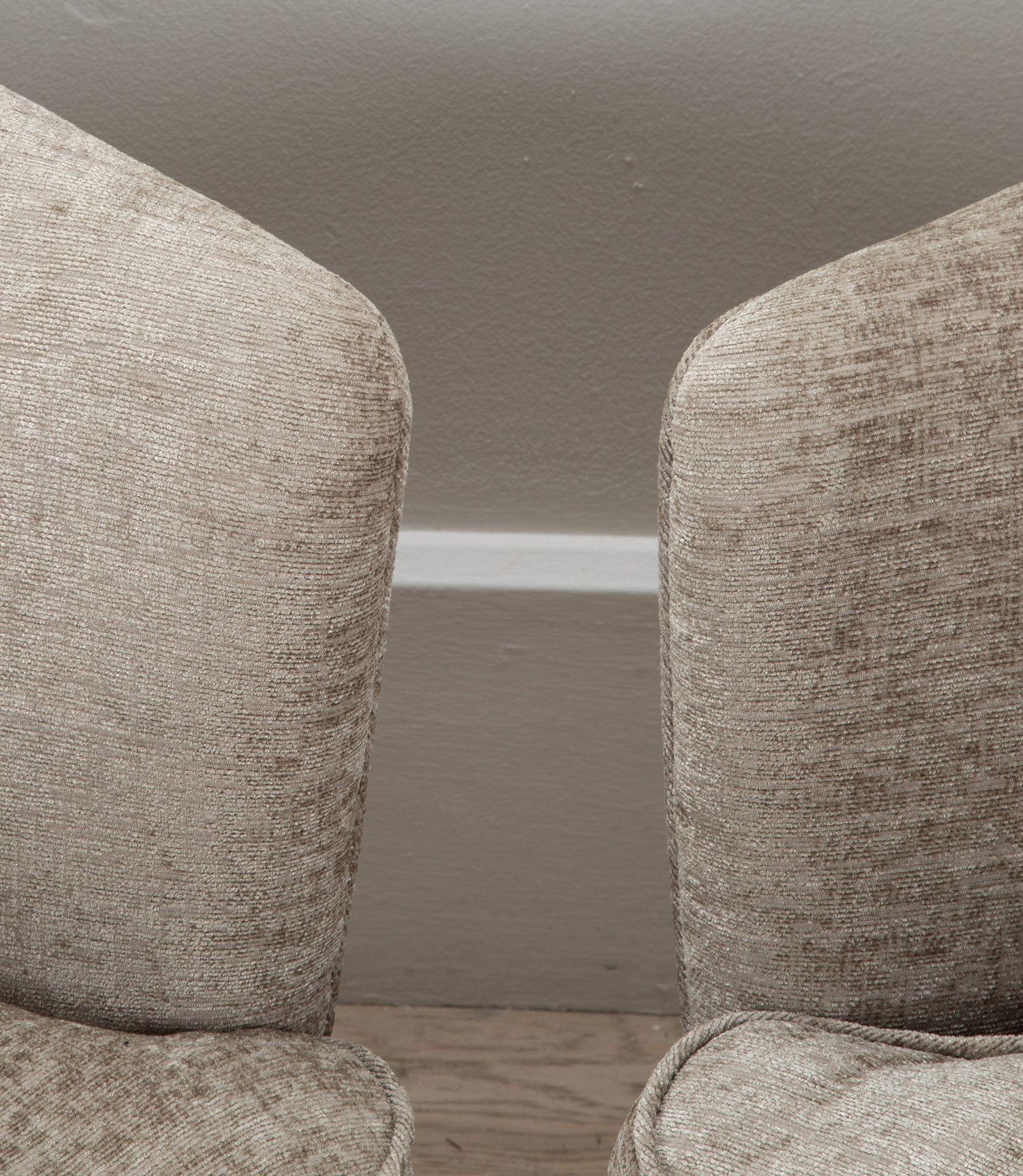 Pair of Italian 20th Century Armchairs For Sale 2
