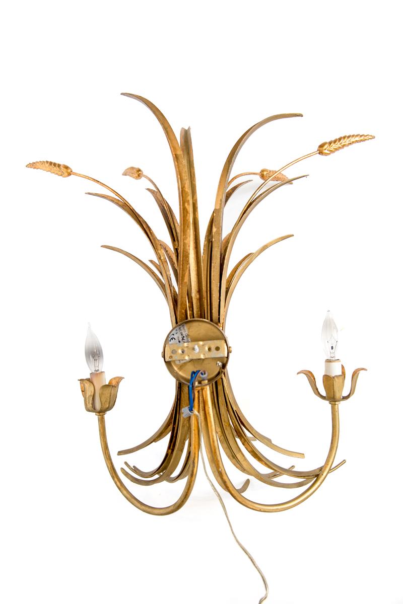 A pair of gilded Italian, 20th Century wheat motif appliqués.
New wired. Candelabrum base bulb. Maximum 60 watt each socket.