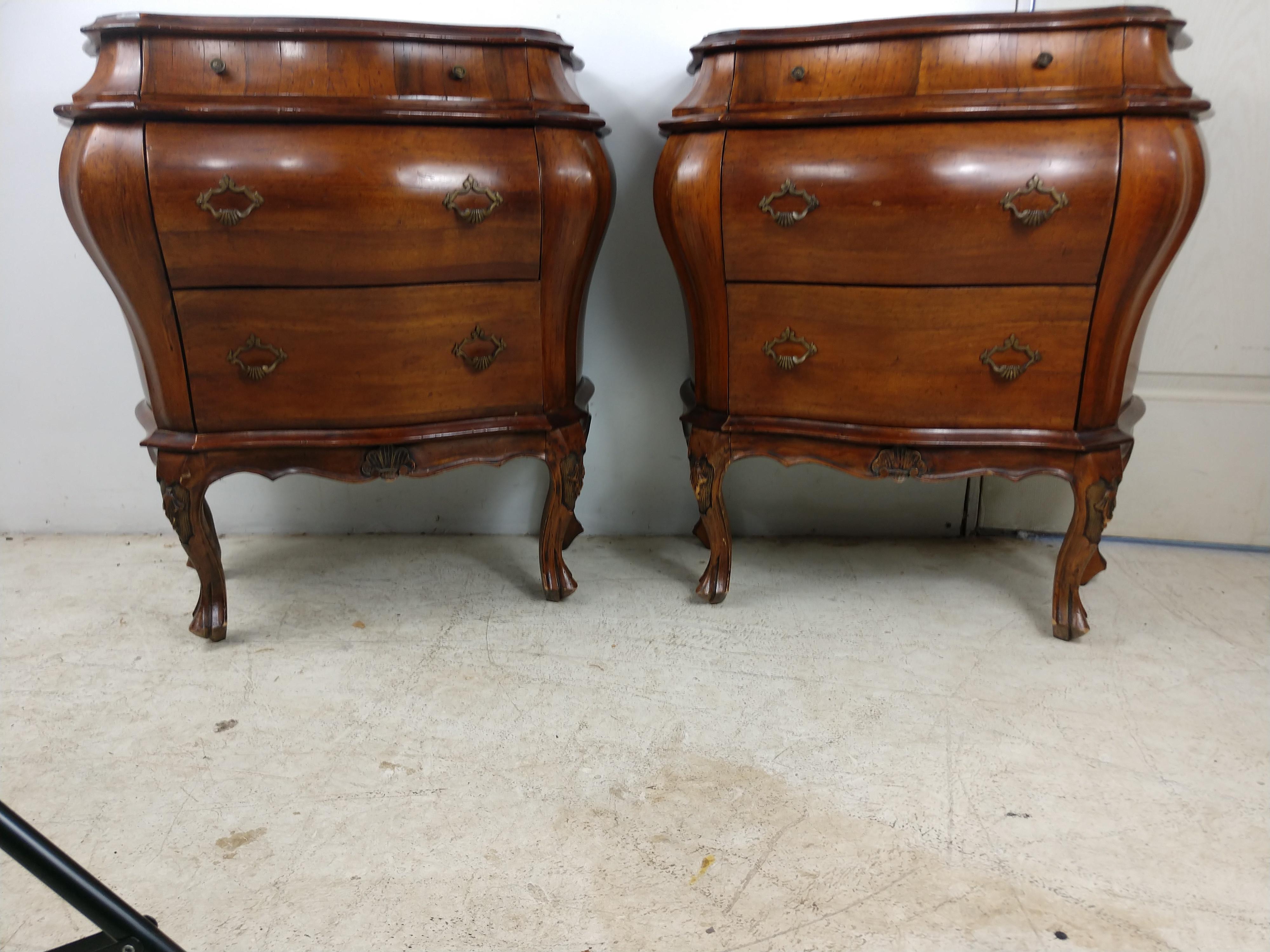 Pair of Italian 3 Drawer Hand Crafted Bombe Commodes Night Tables, C1955 For Sale 5